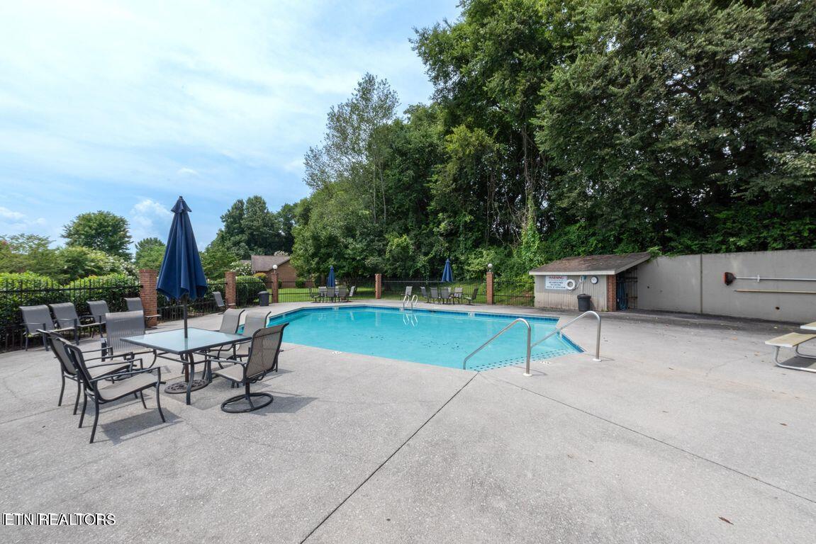 417 Exeter Court