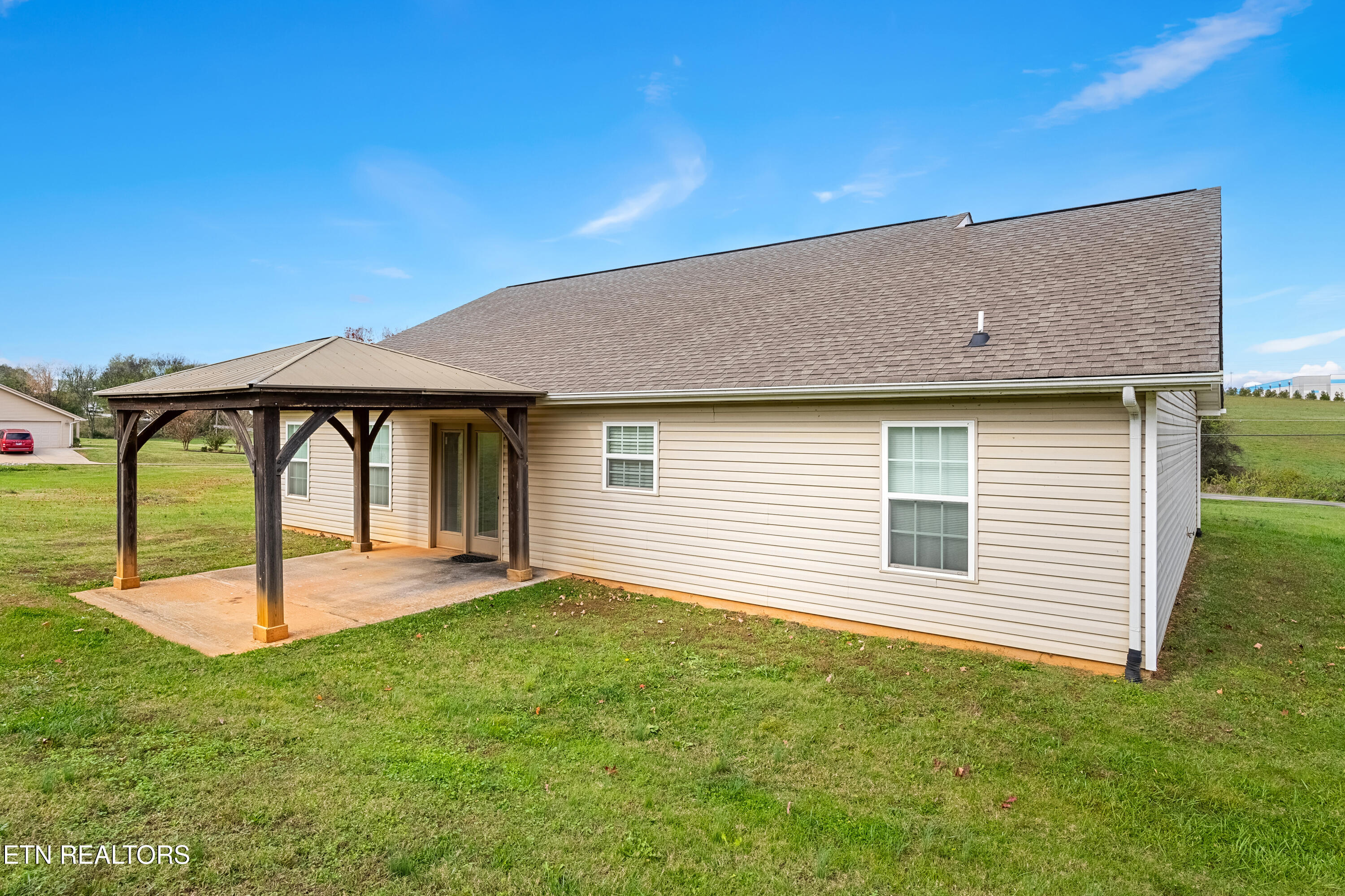 2621 Big Springs Rd