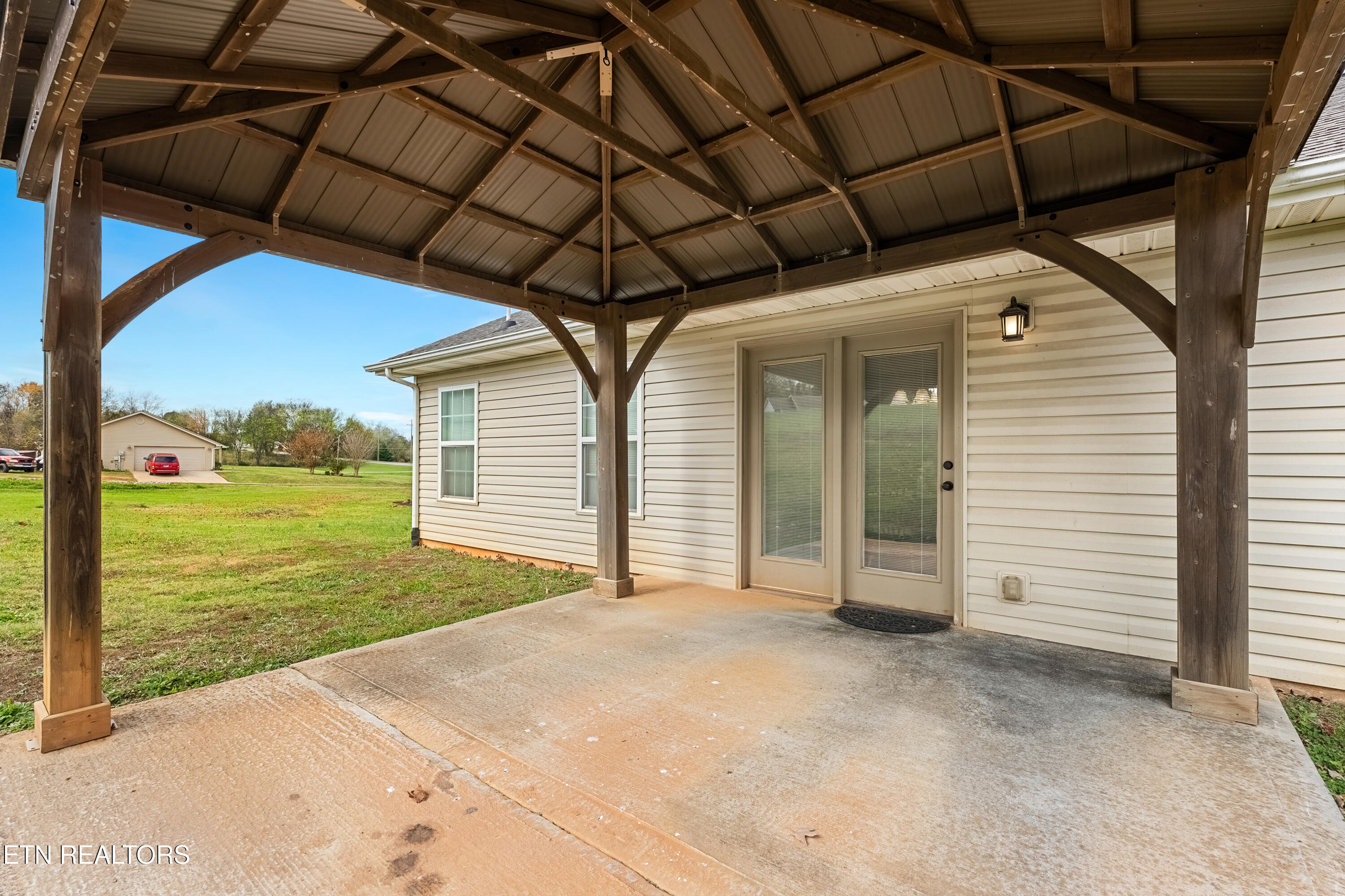 2621 Big Springs Rd