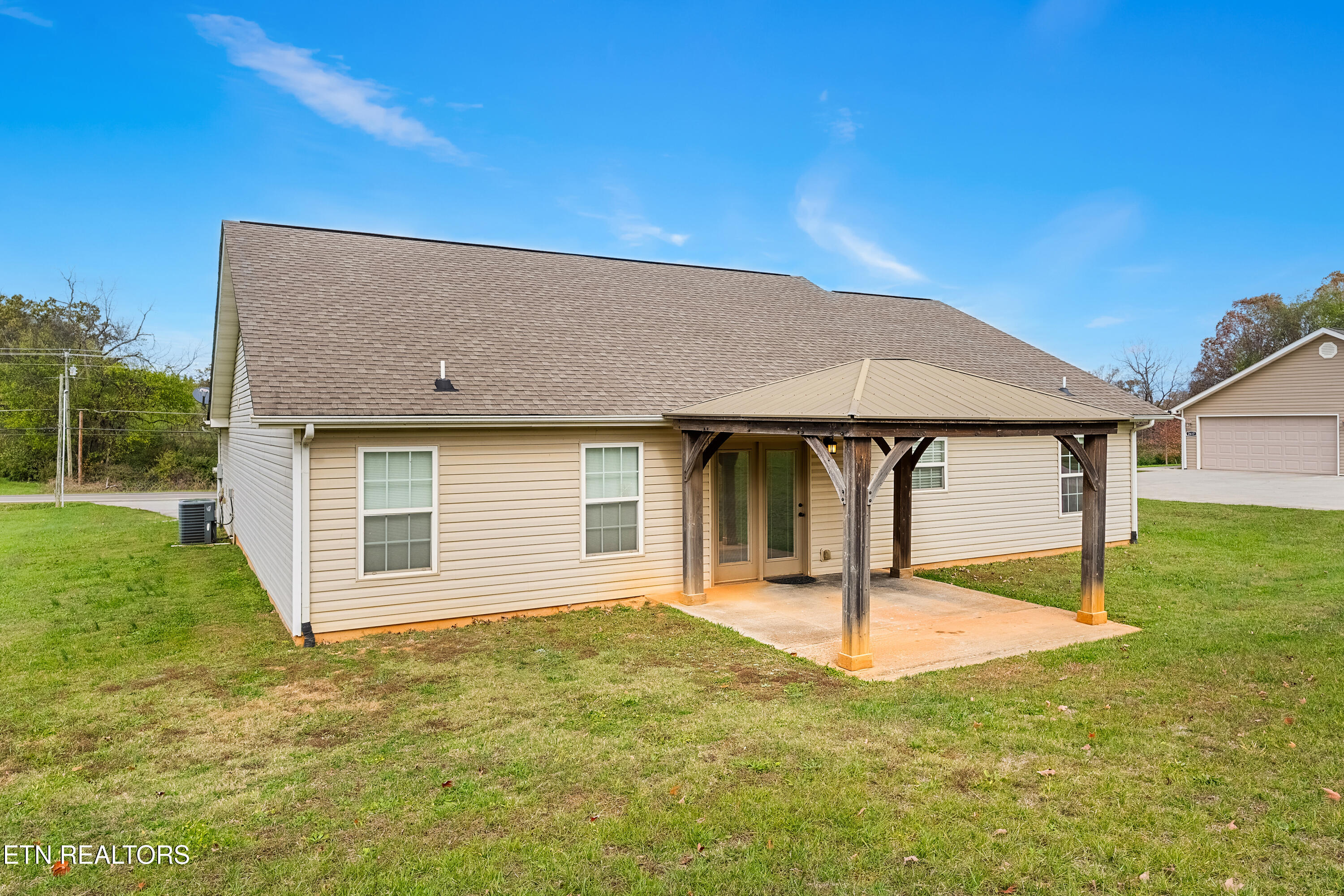 2621 Big Springs Rd