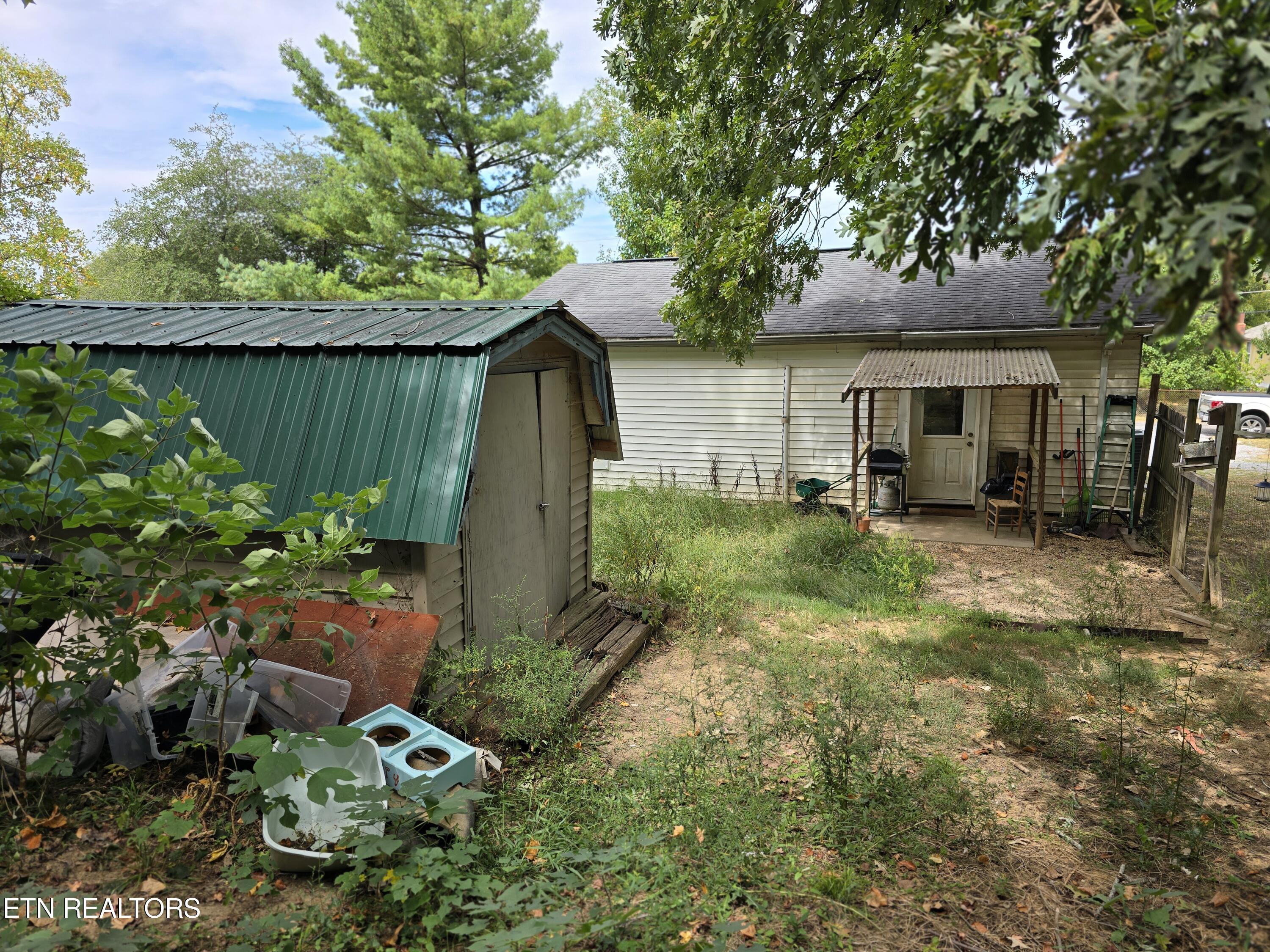 625 Wallace Harris Ave