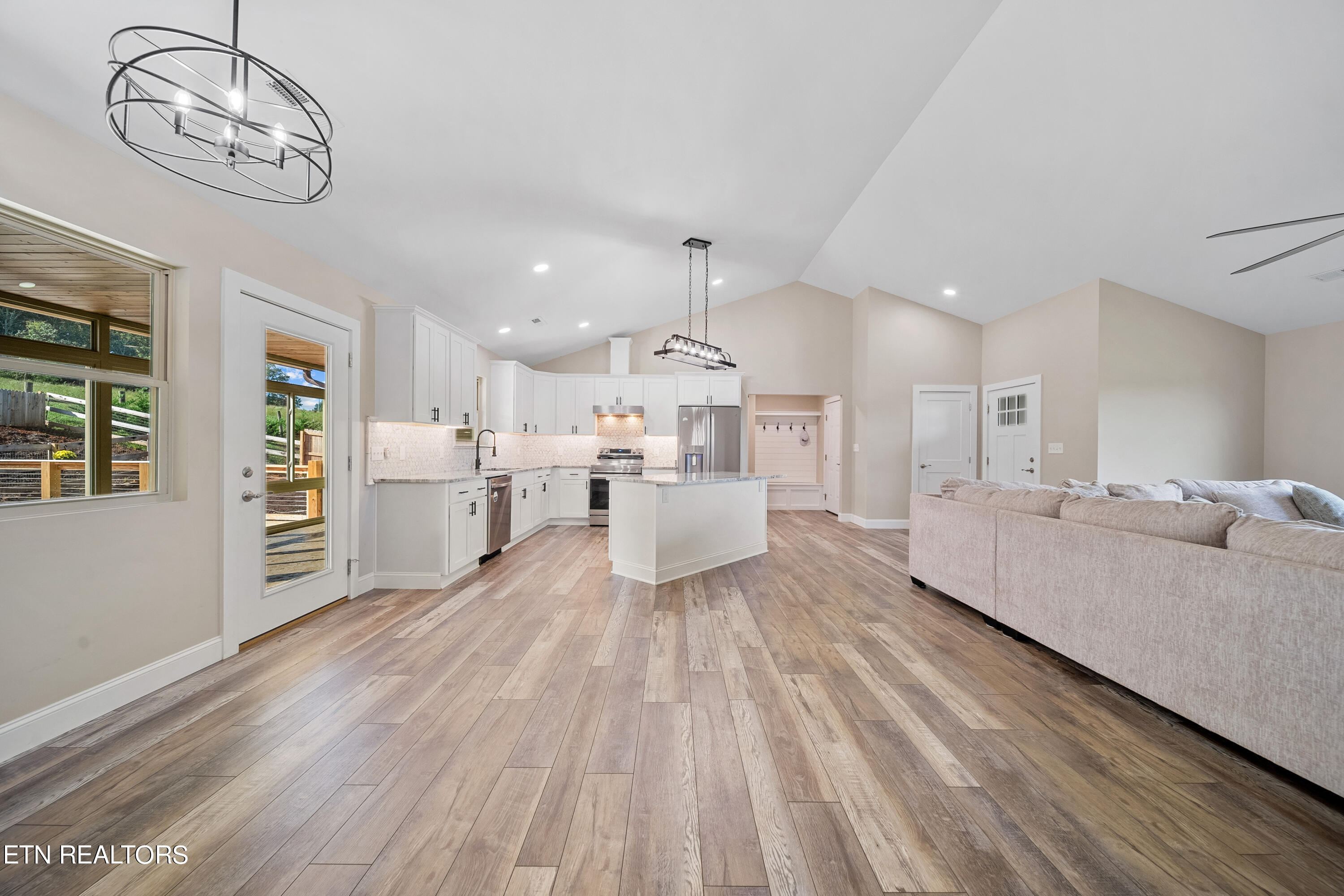 1322 Marble Hill Rd