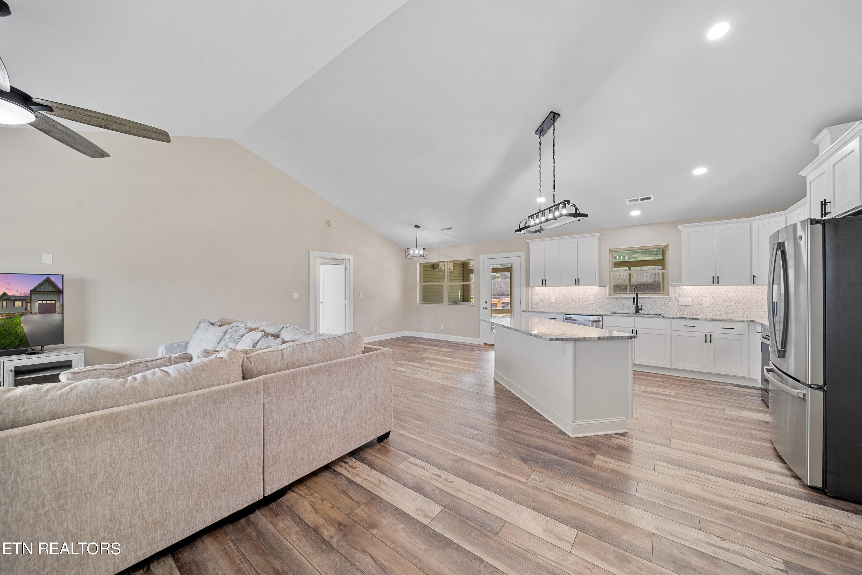 1322 Marble Hill Rd