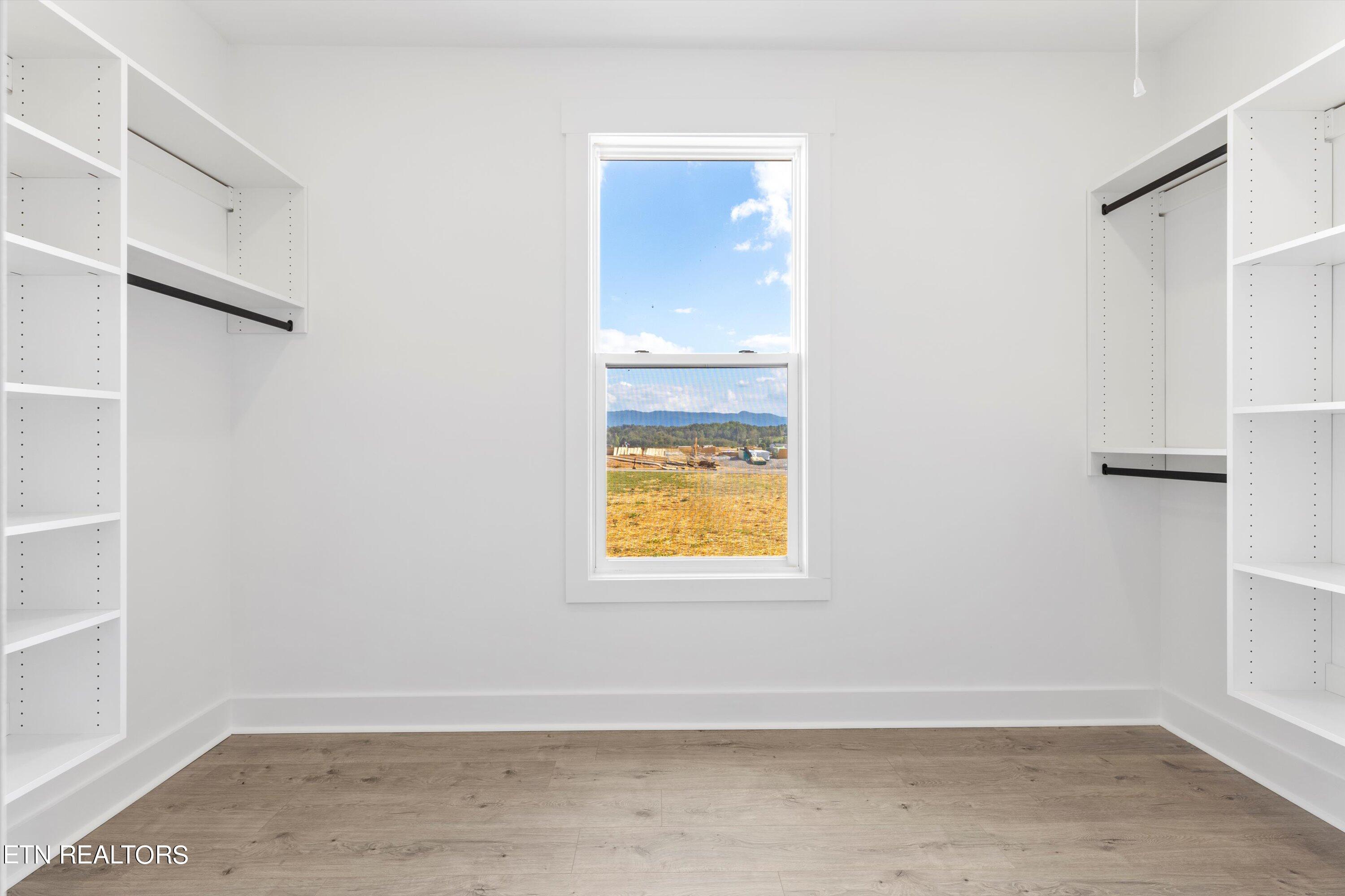 5739 Mountain Vista Lane