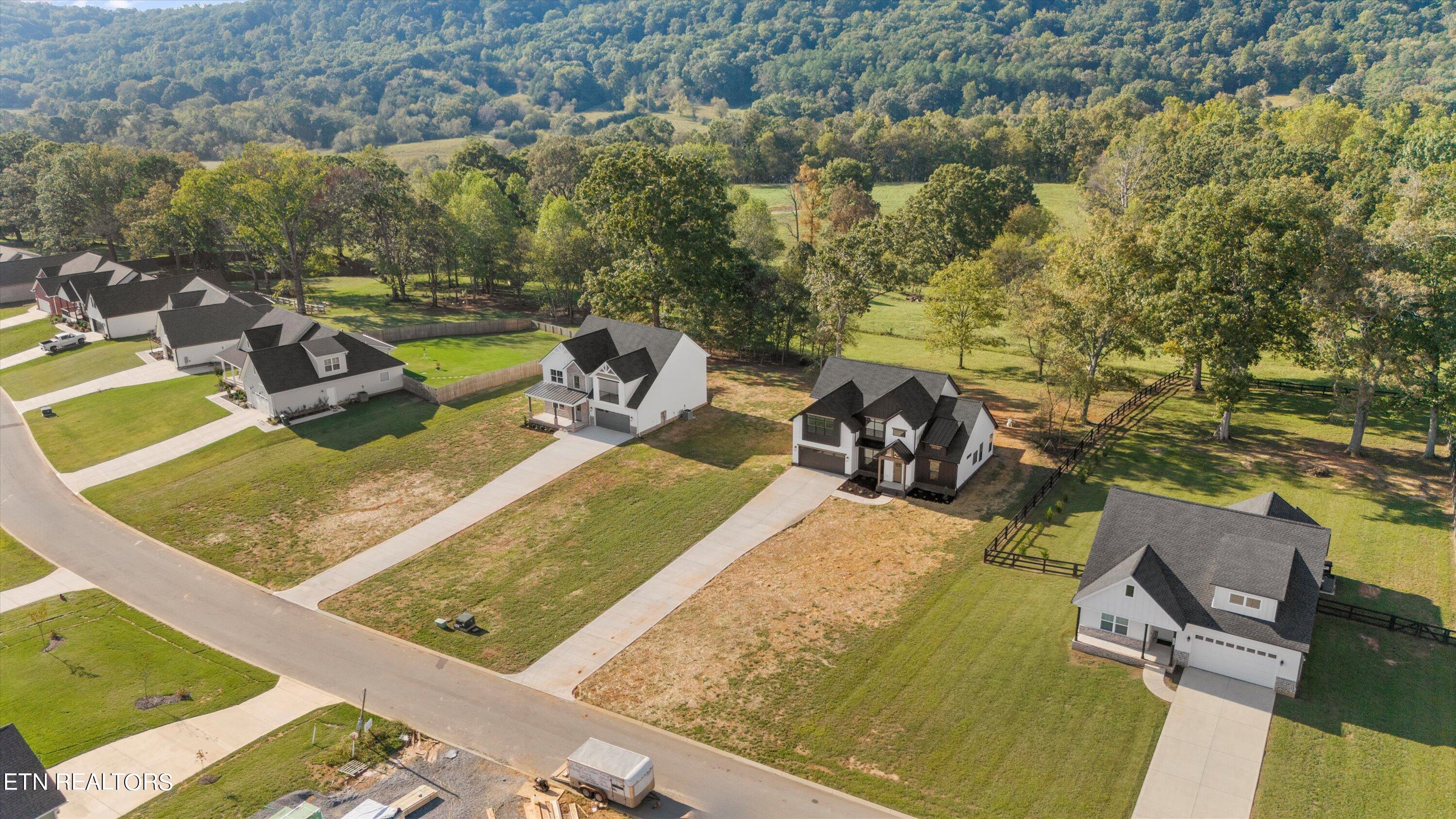 5739 Mountain Vista Lane