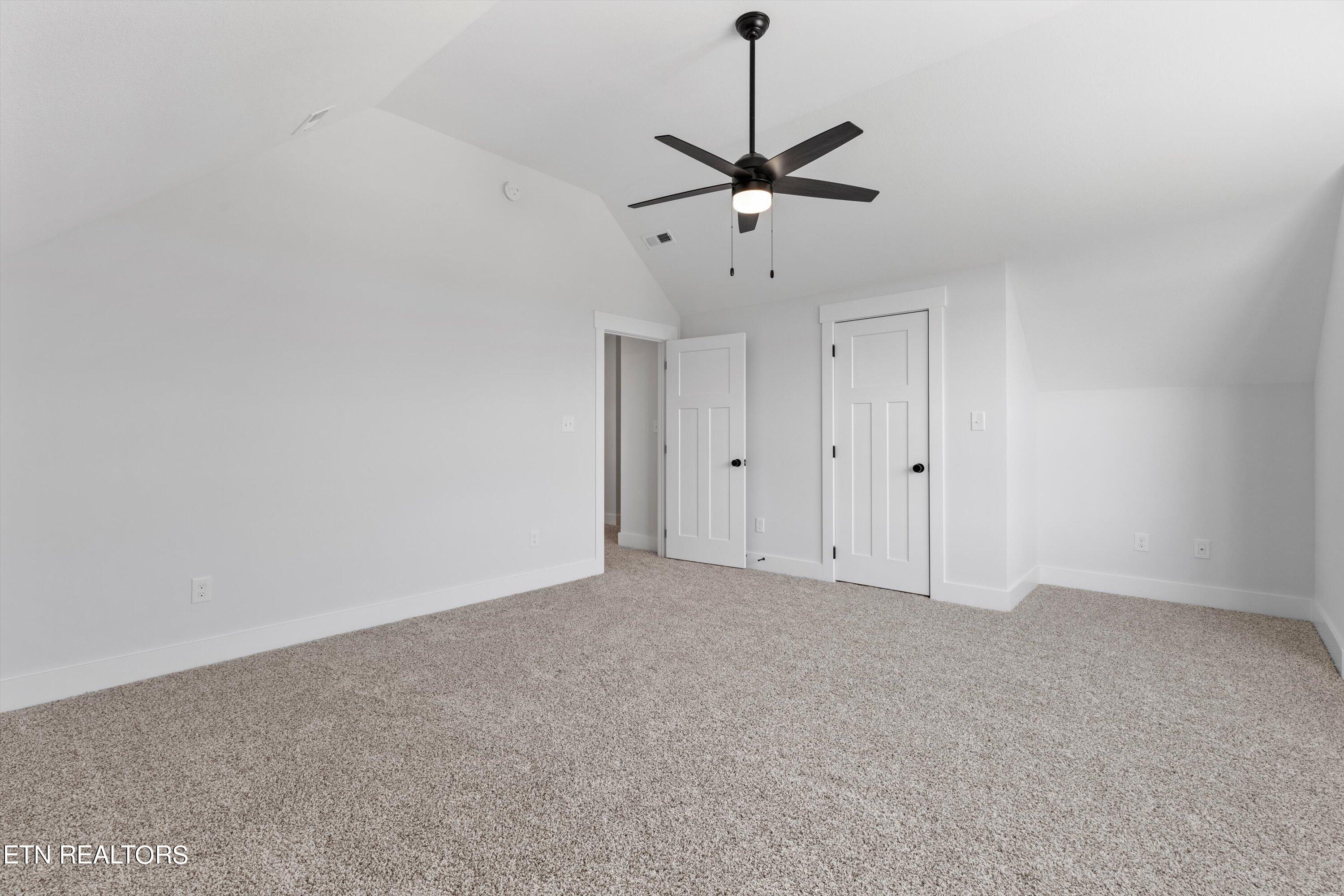 5739 Mountain Vista Lane