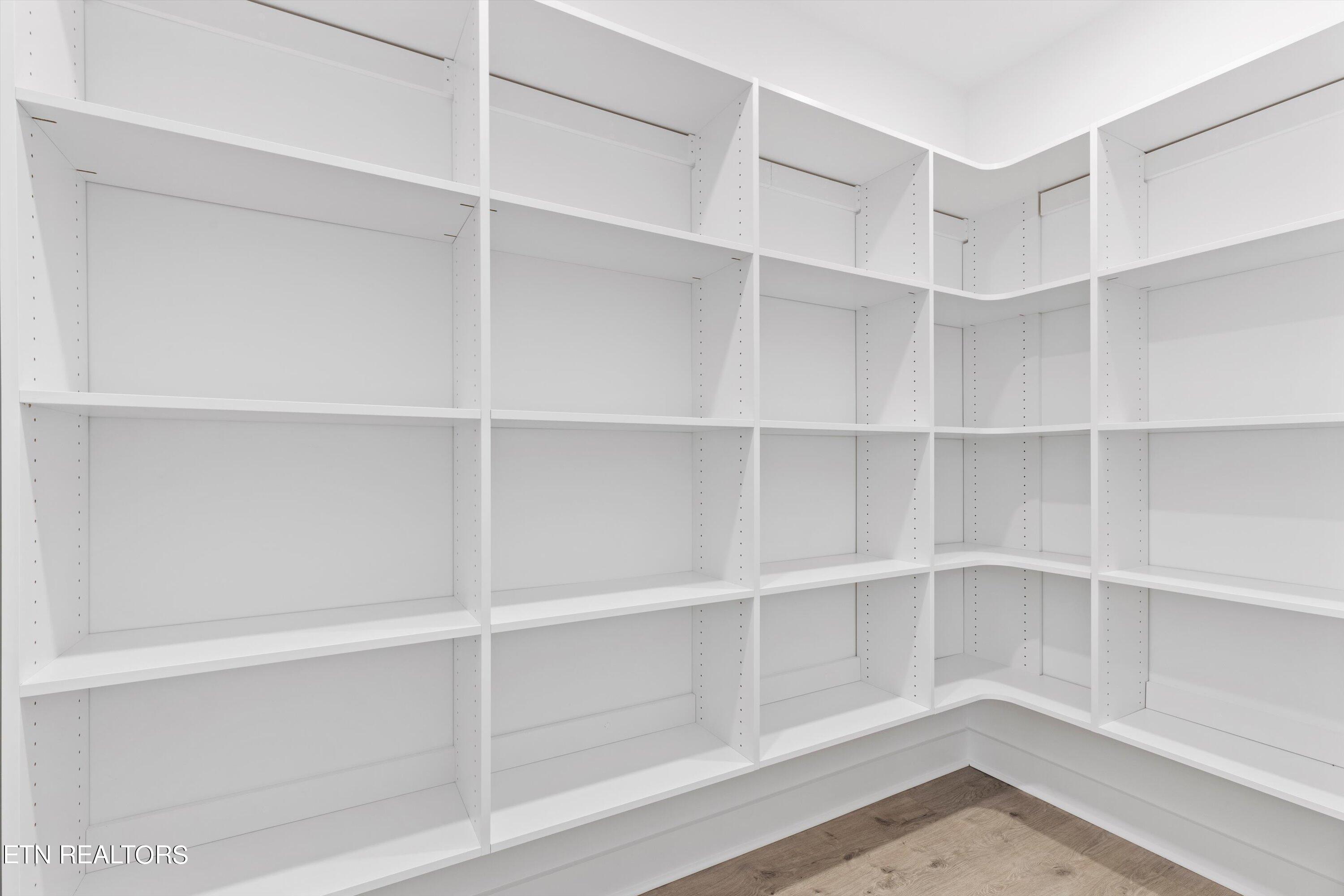 5739 Mountain Vista Lane