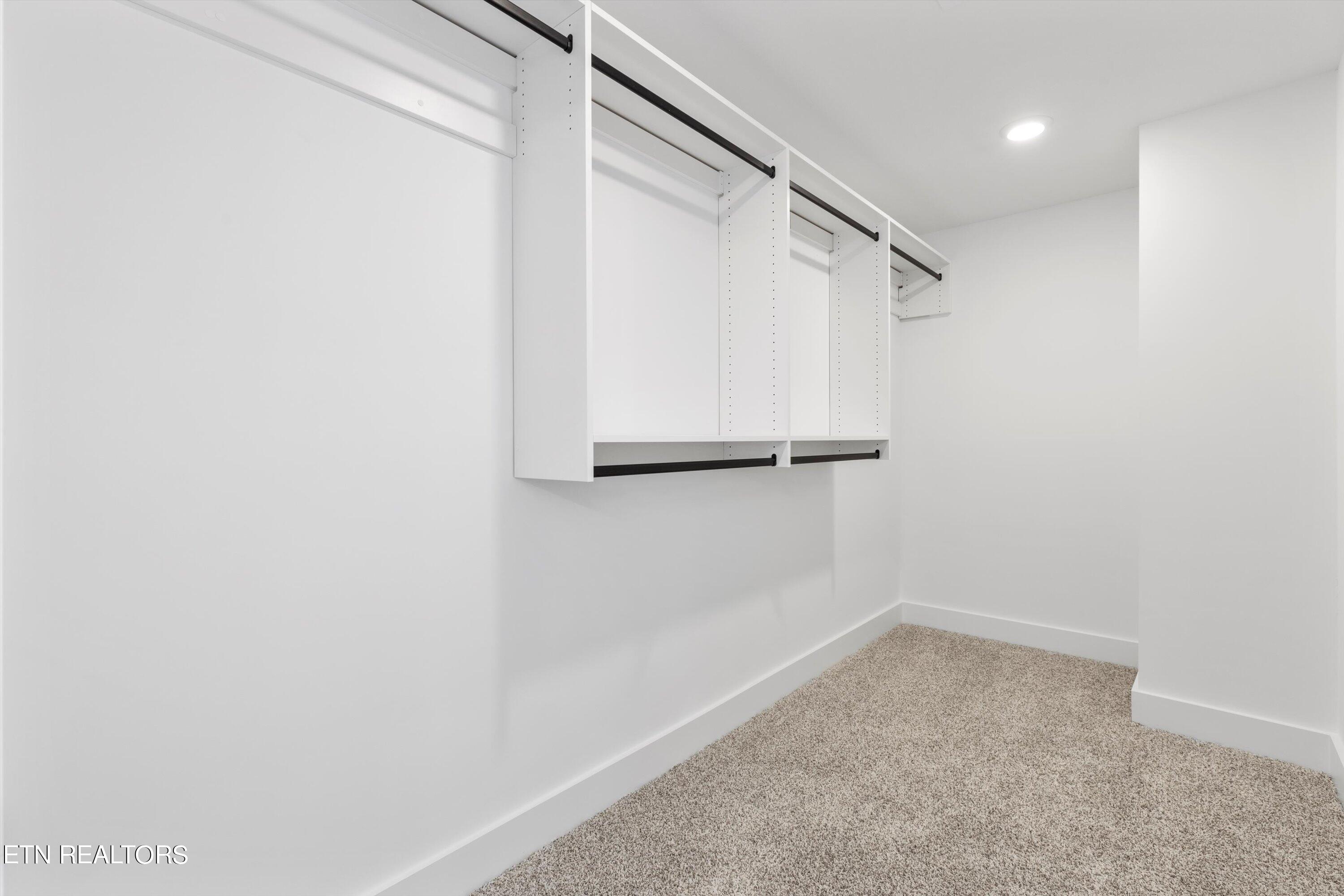 5739 Mountain Vista Lane