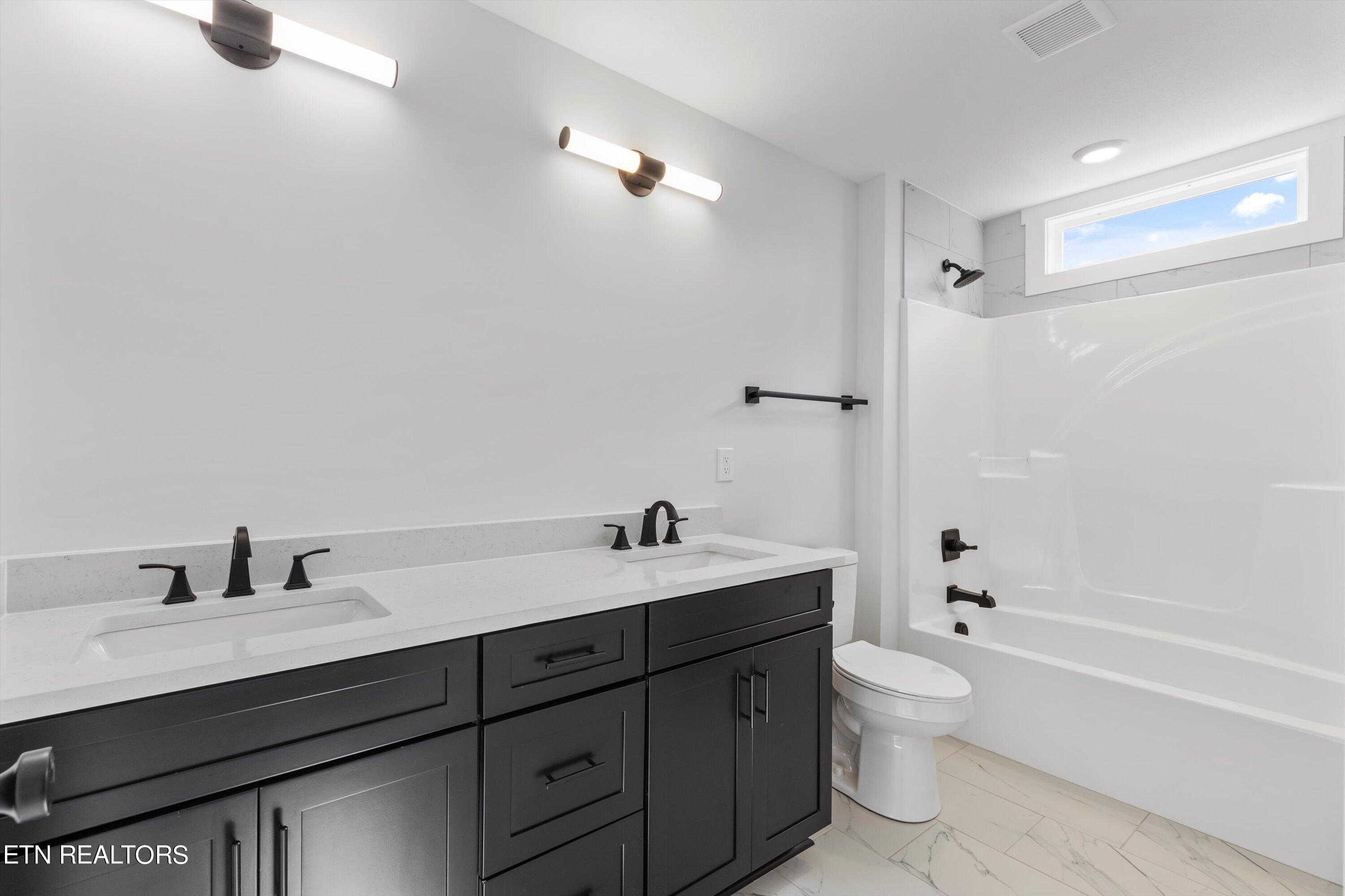 5739 Mountain Vista Lane