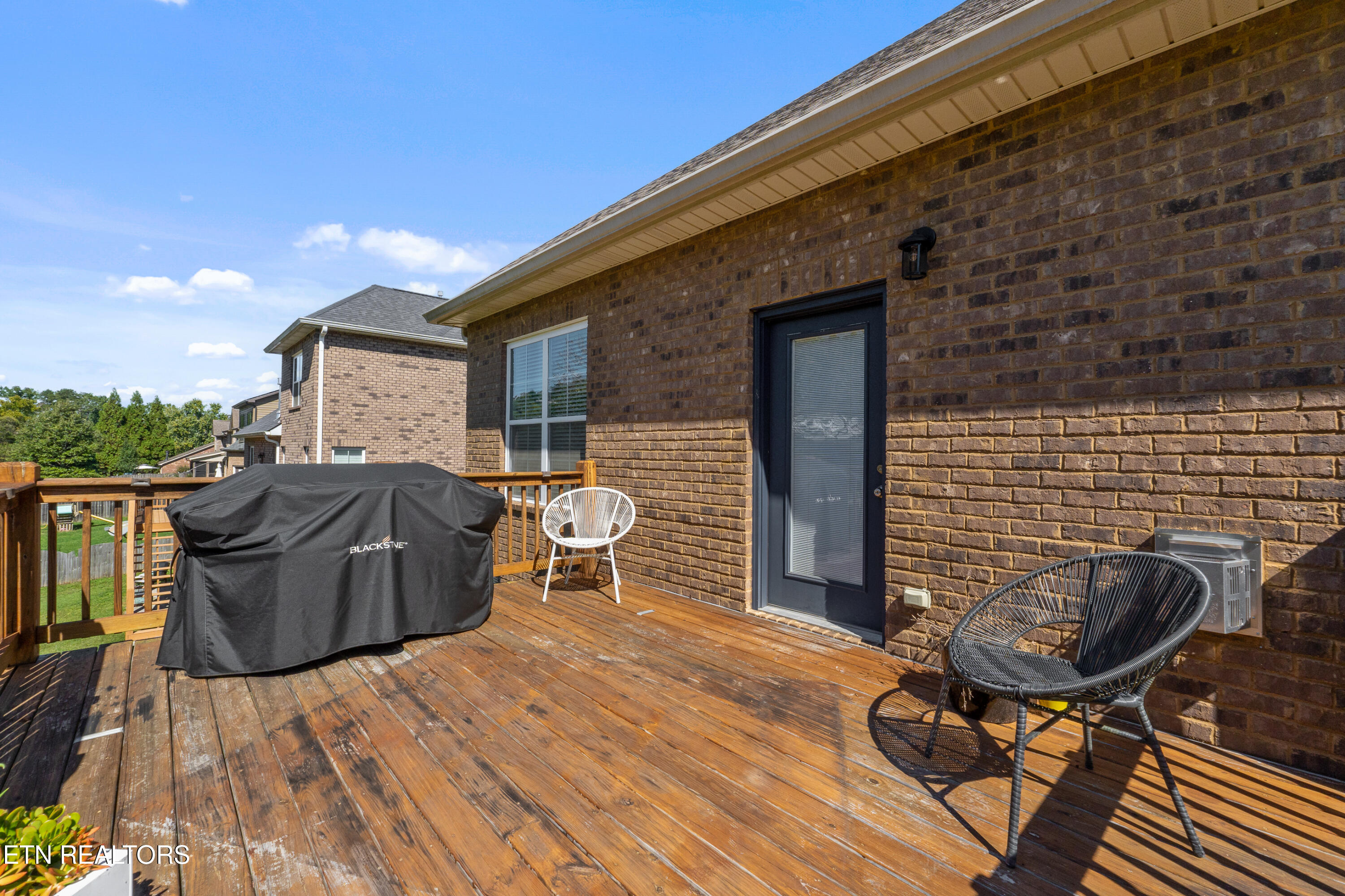 1739 Apple Grove Lane