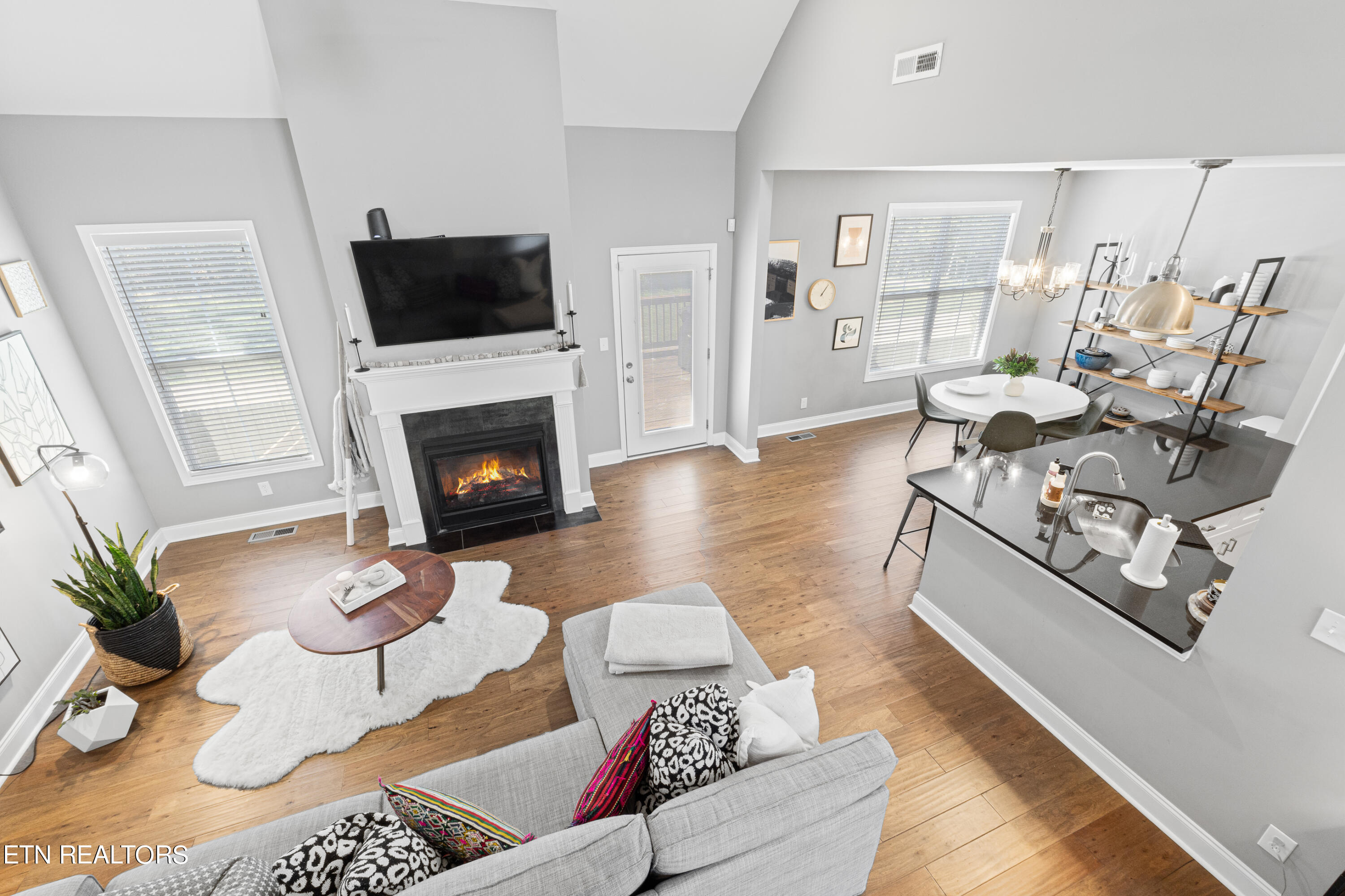 1739 Apple Grove Lane