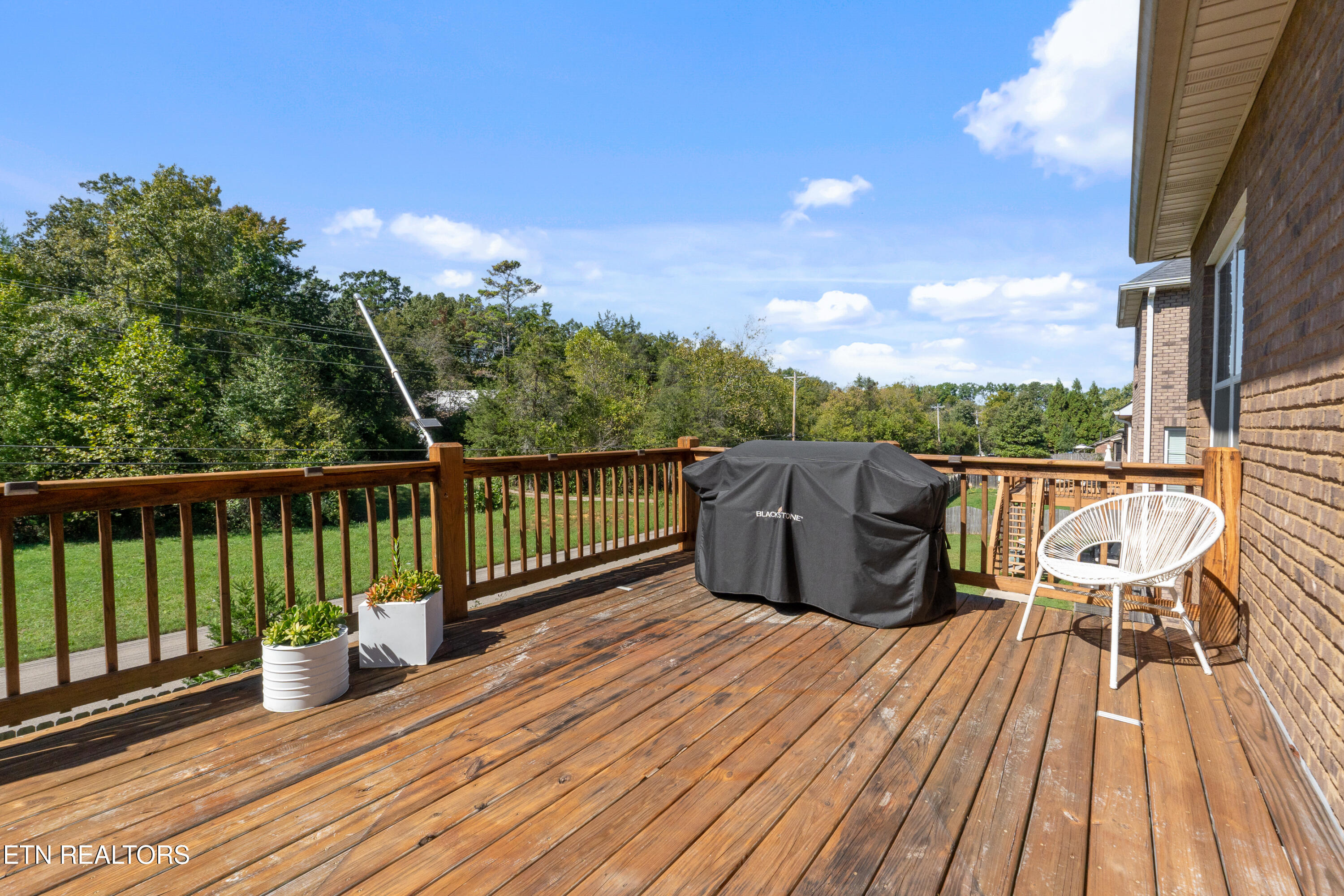 1739 Apple Grove Lane
