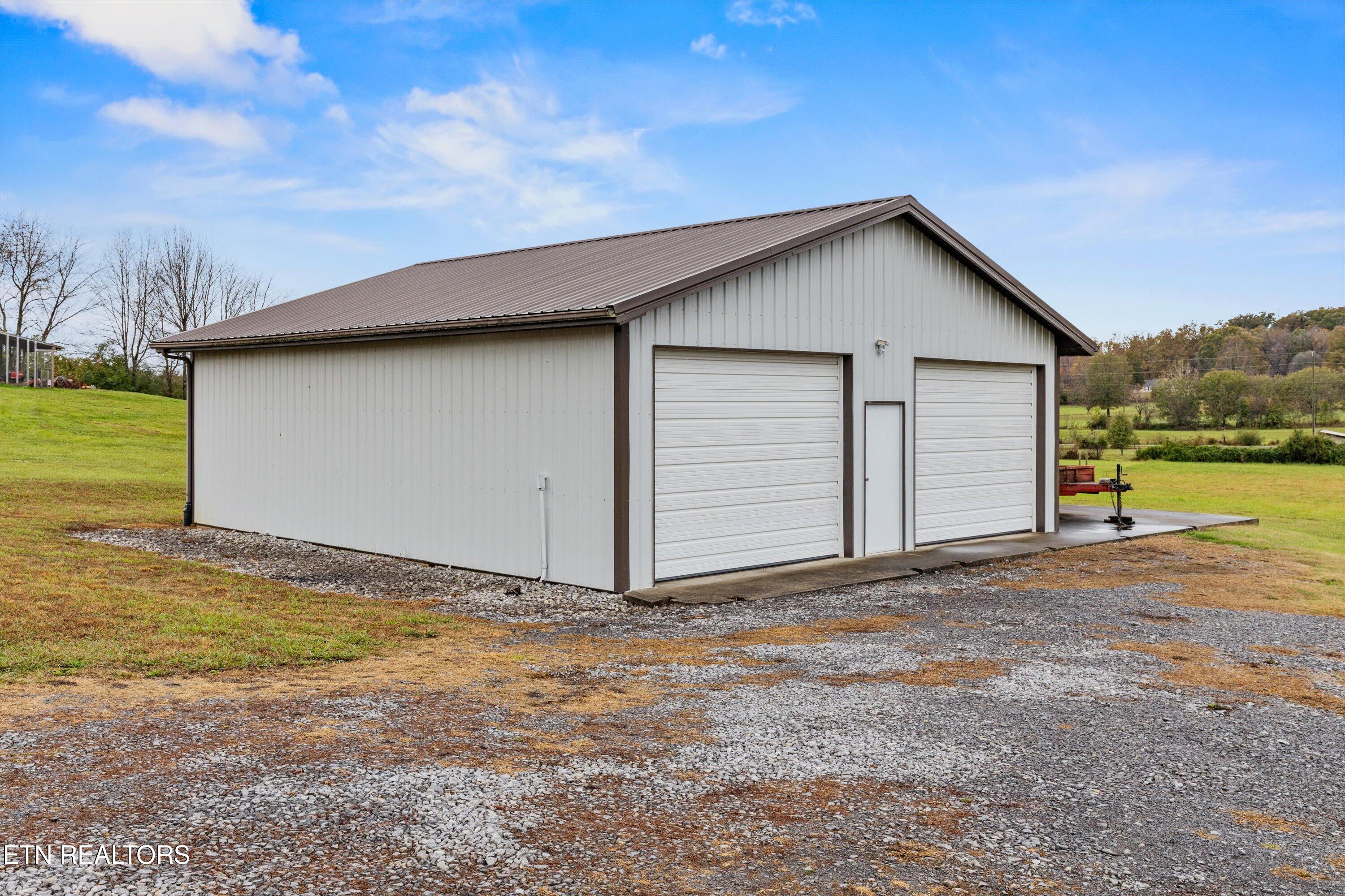 6429 Howard School Rd