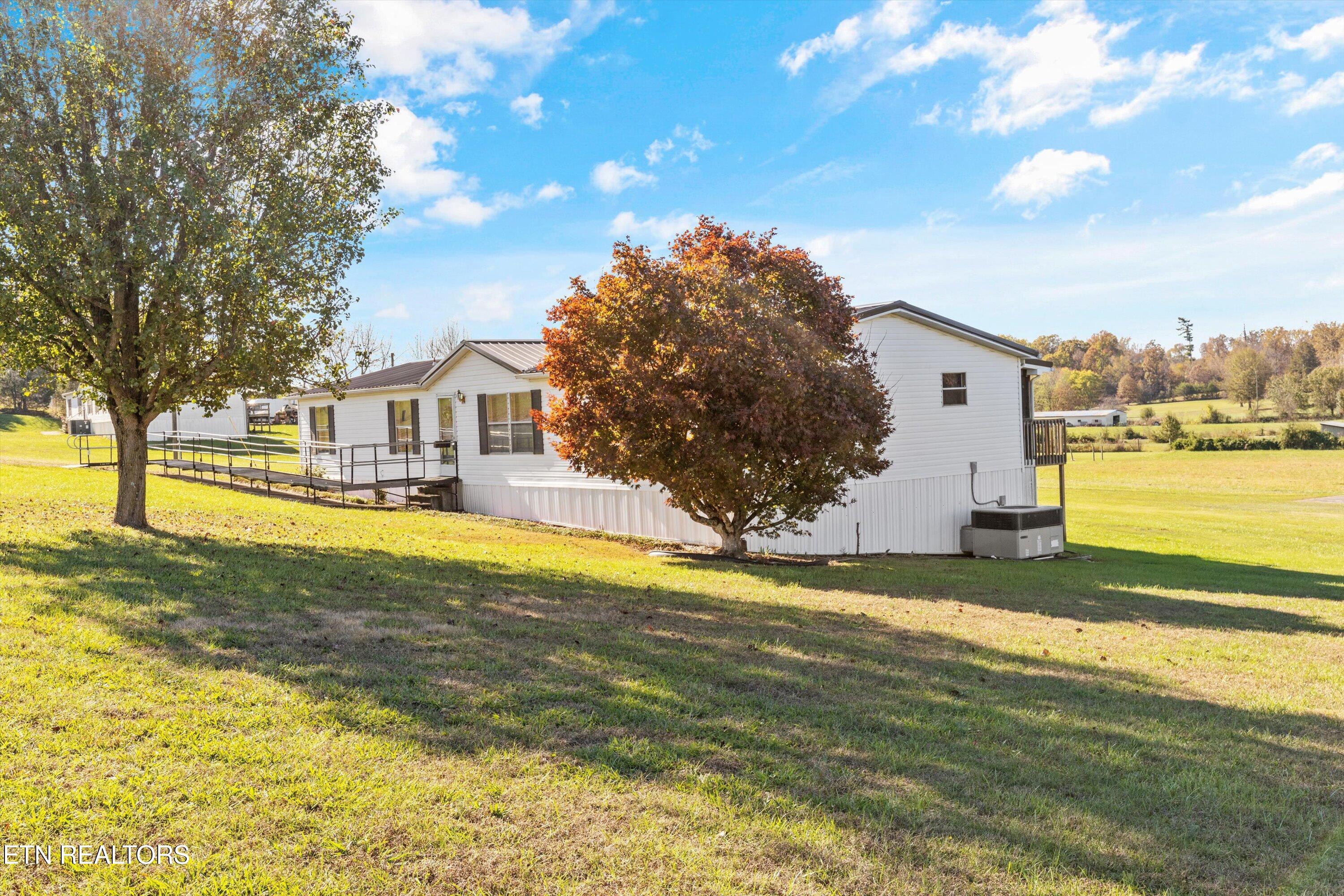 6429 Howard School Rd