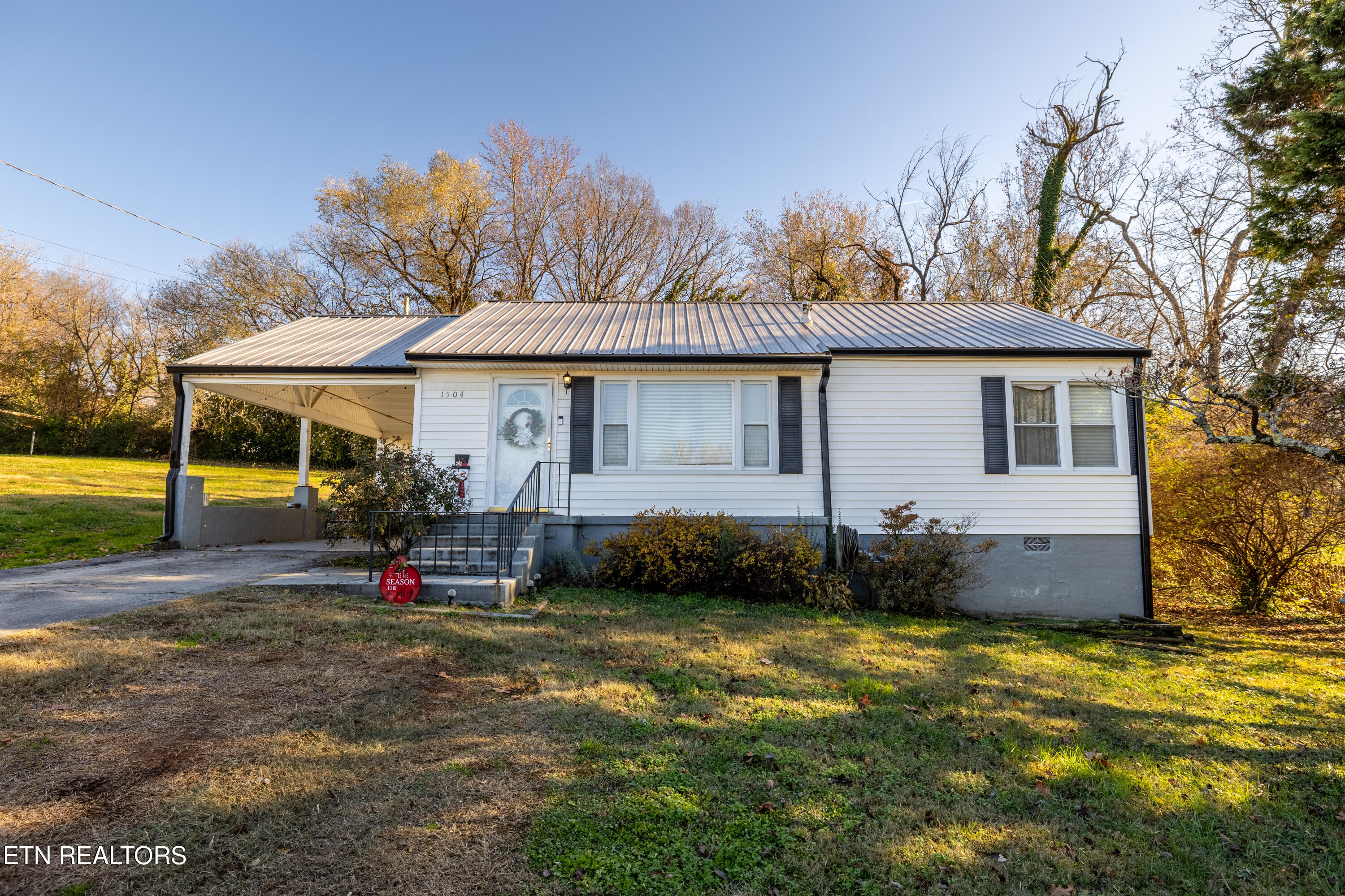 1504 English Ave