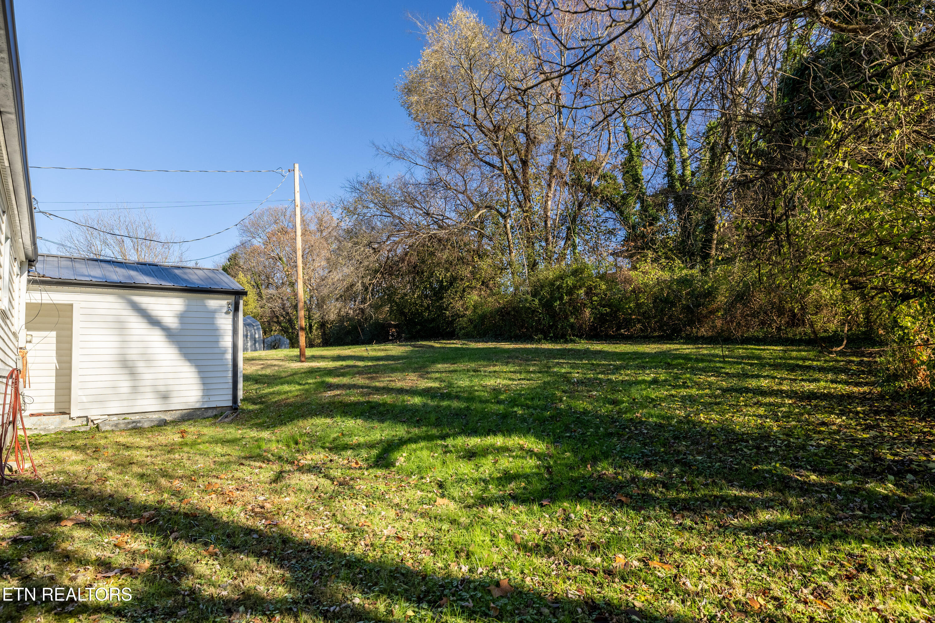 1504 English Ave