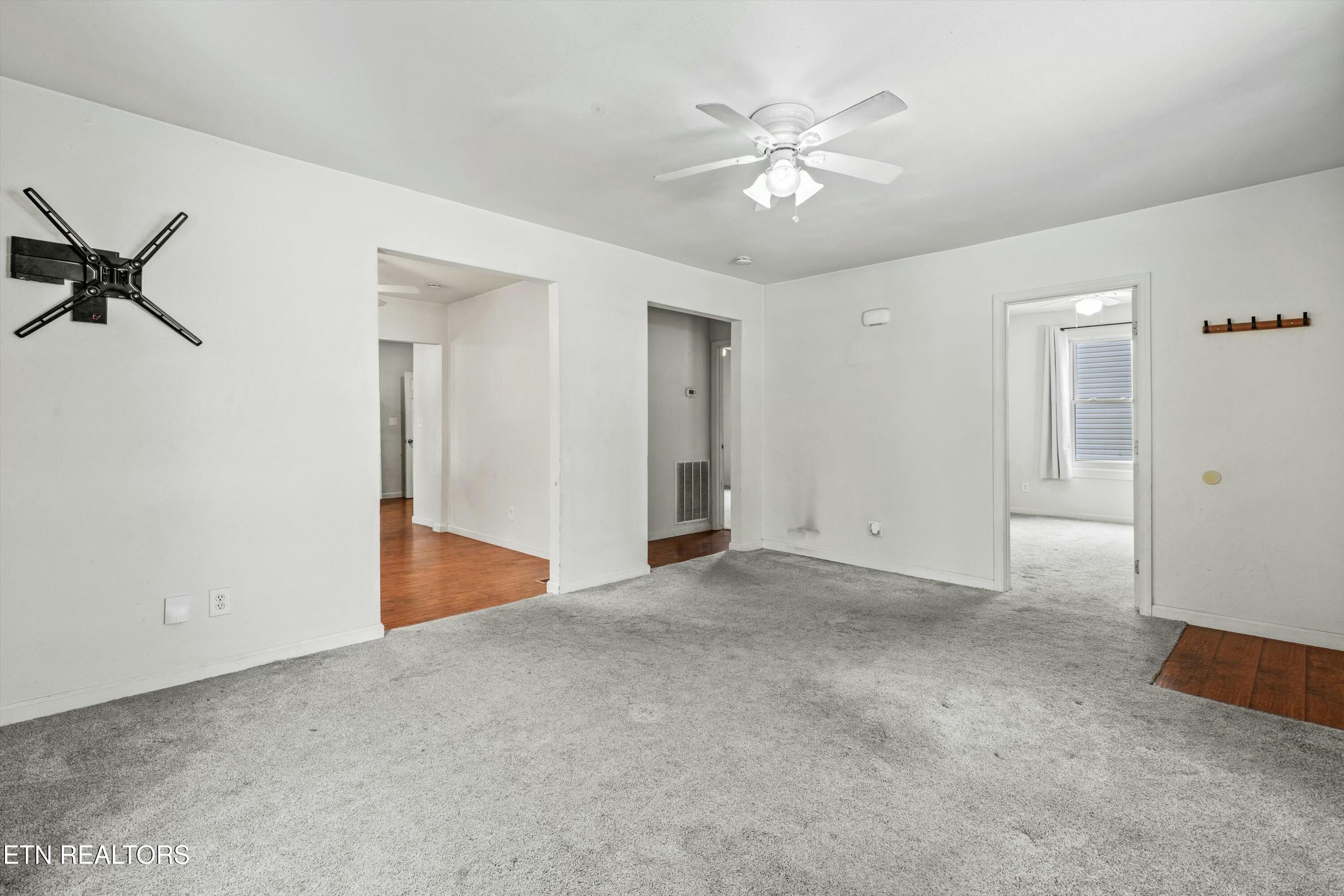 2020 Washington Pike