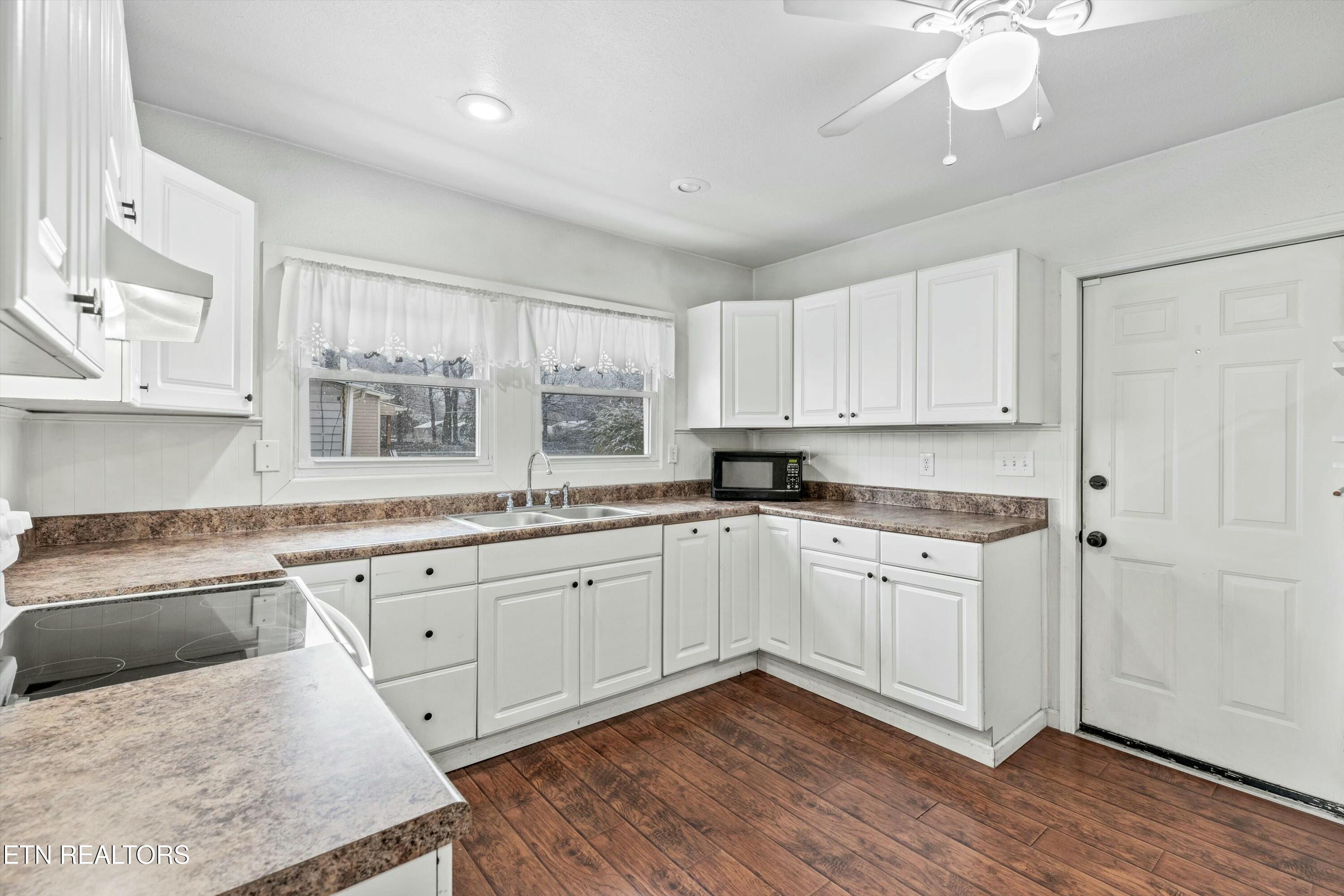 2020 Washington Pike
