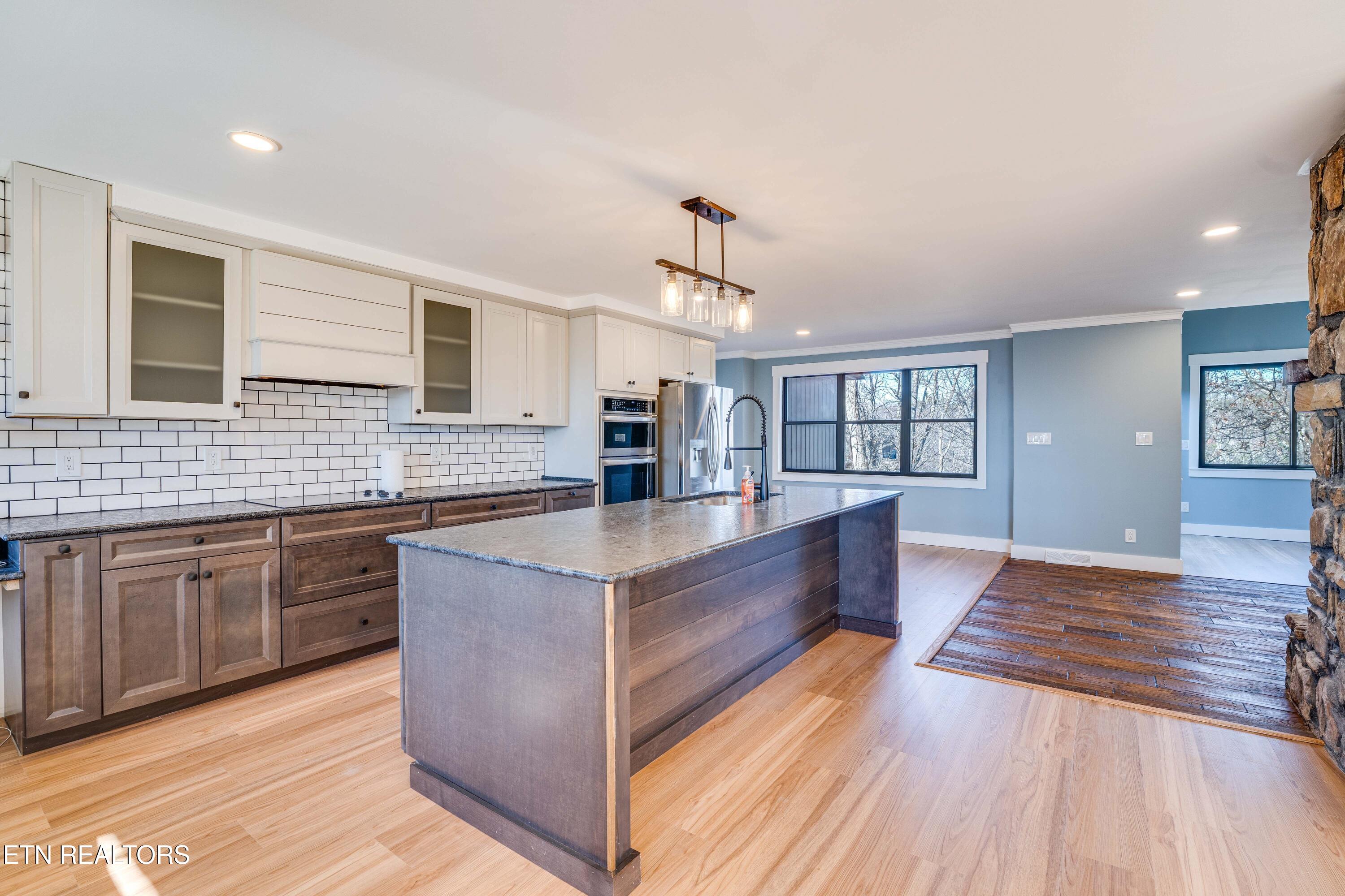 1246 Smoky Mountain View Drive