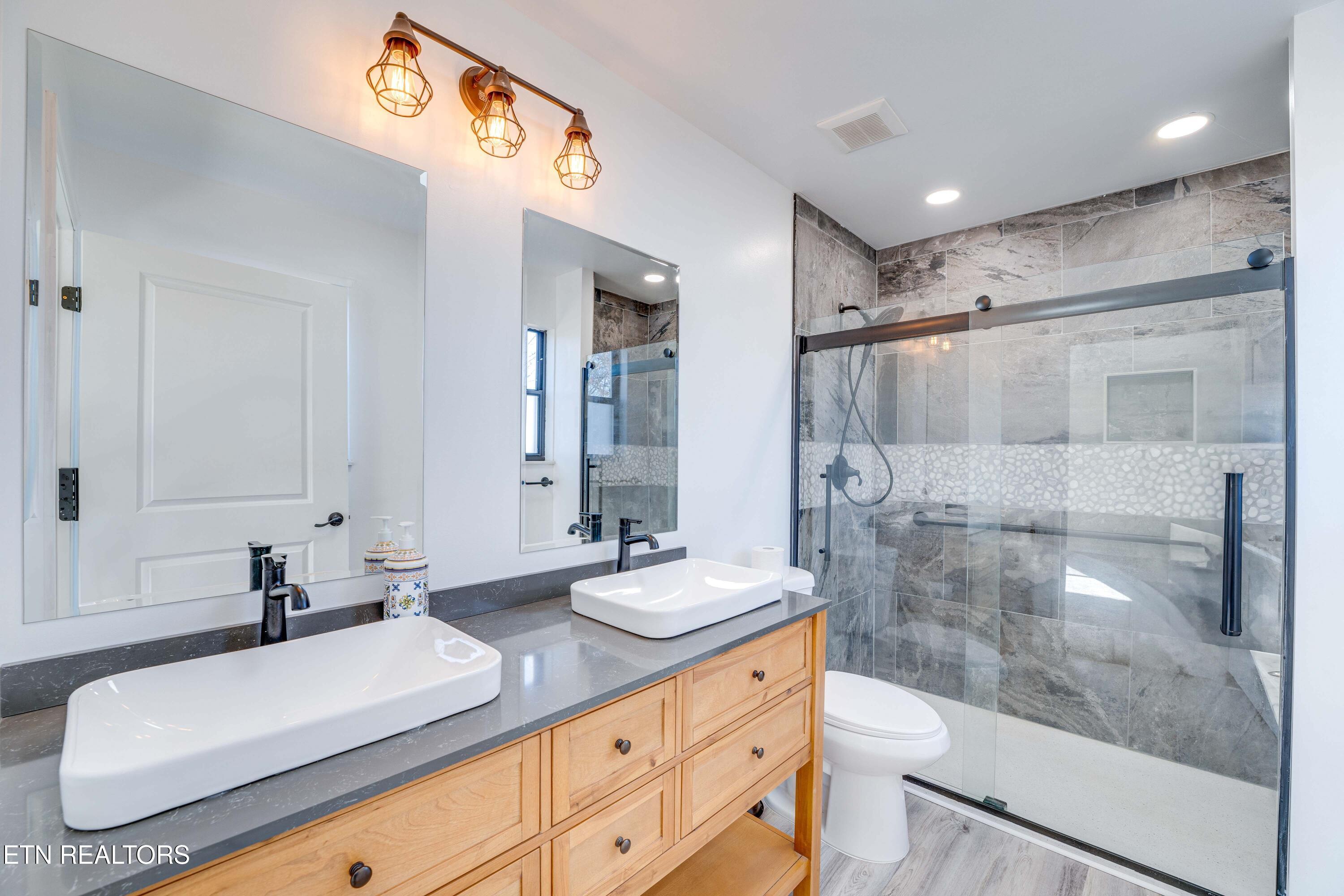 1246 Smoky Mountain View Drive