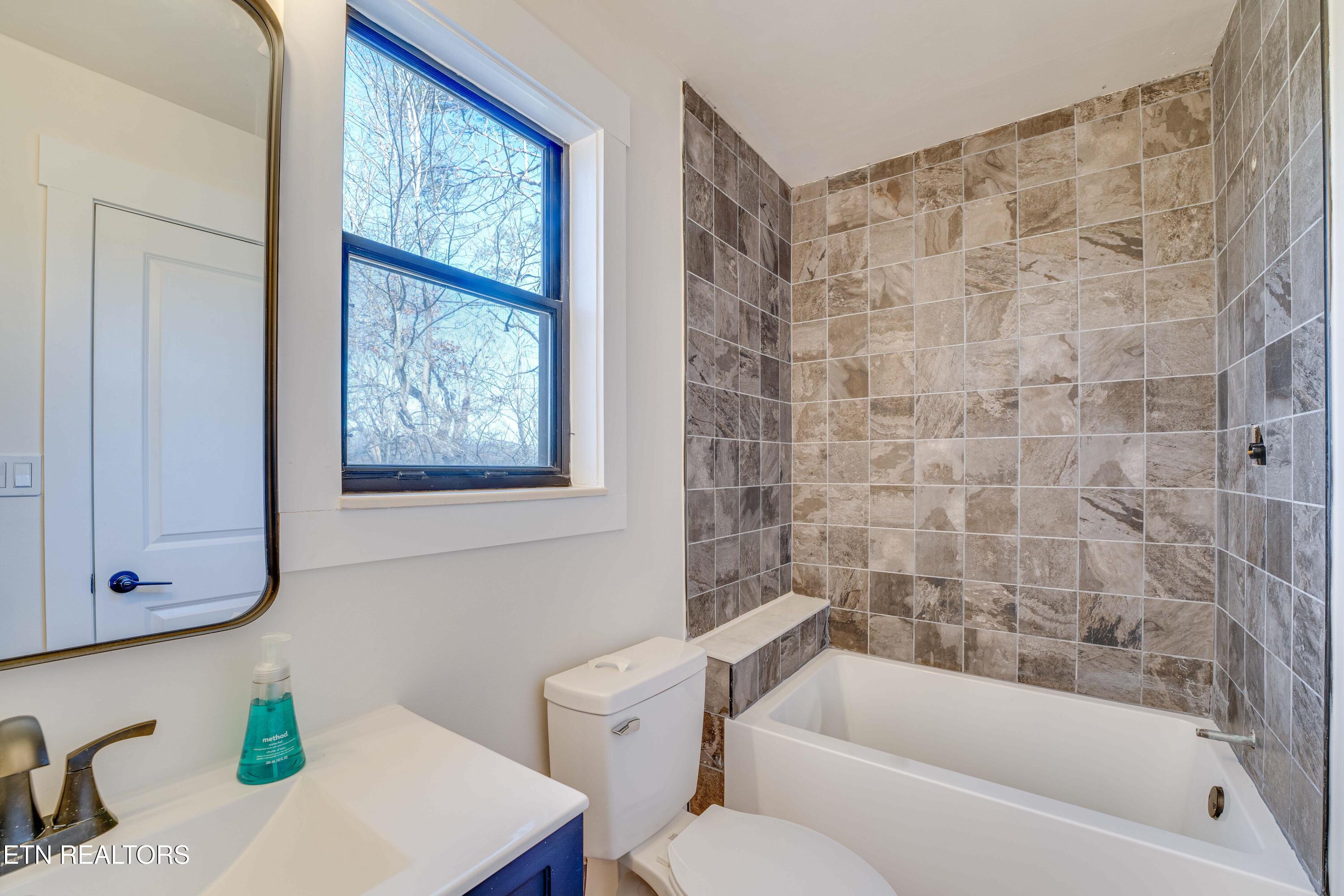 1246 Smoky Mountain View Drive