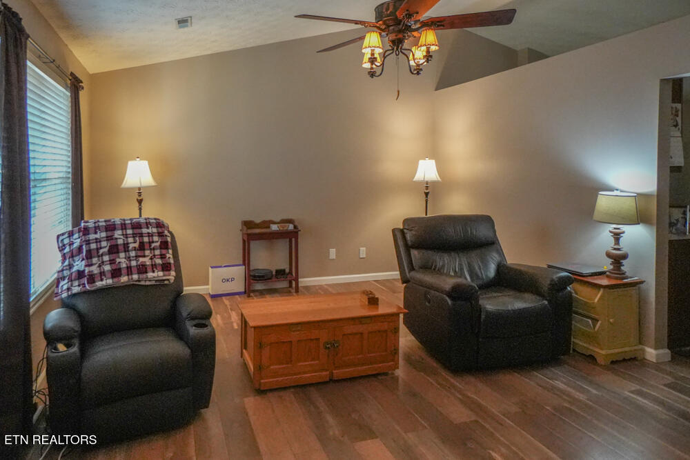 290 Crestwood Drive