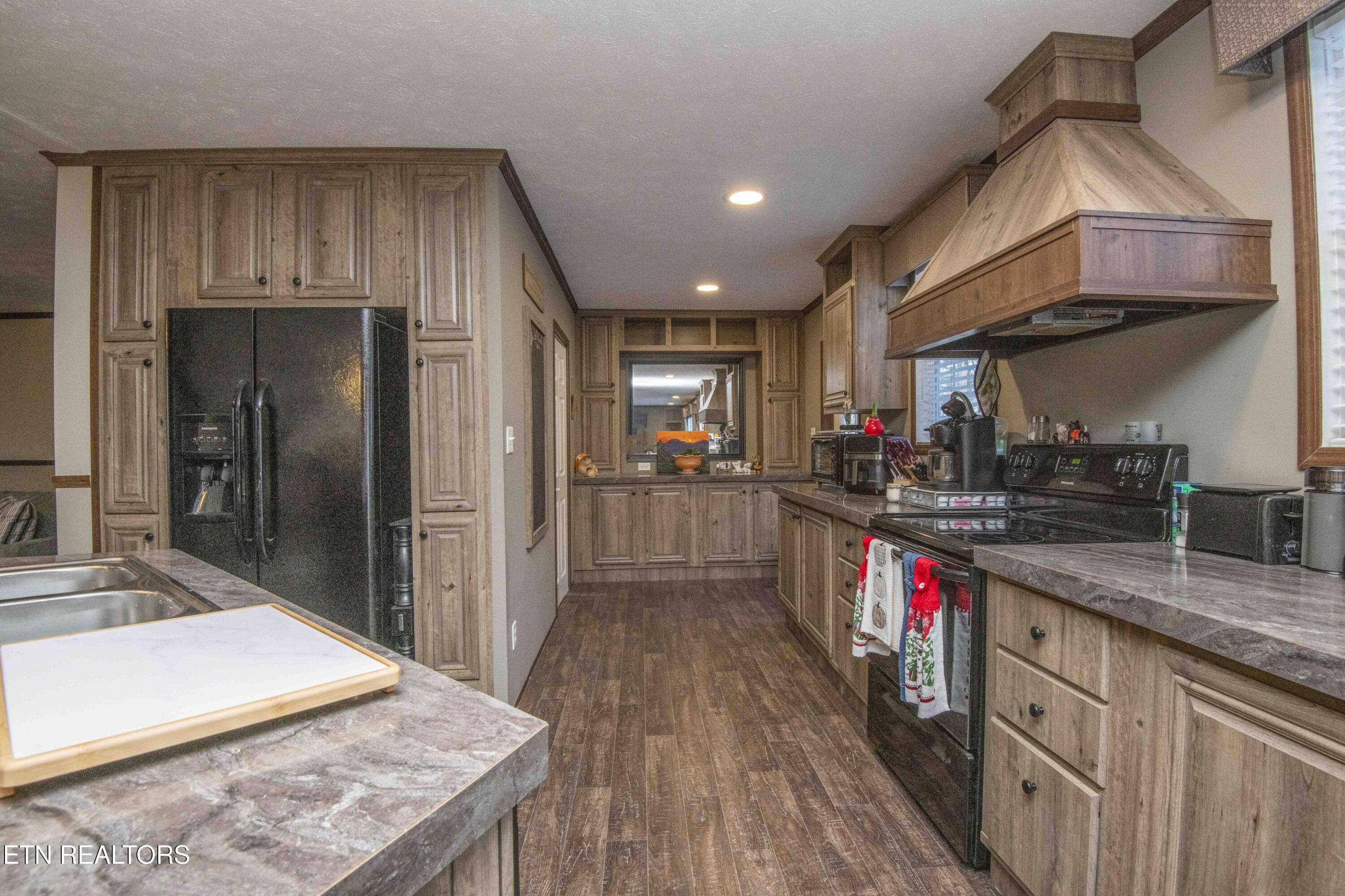 153 Powder House Rd