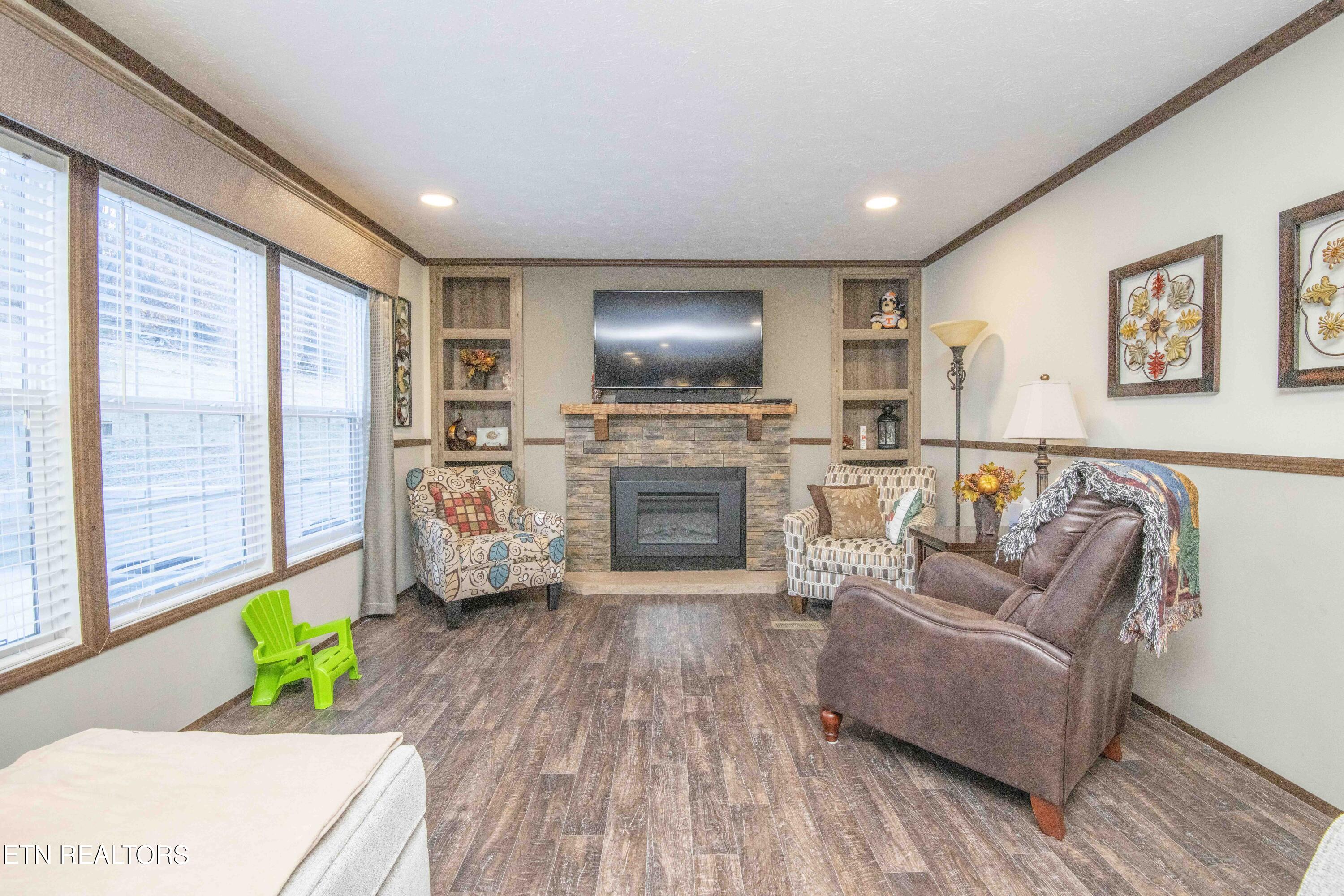 153 Powder House Rd