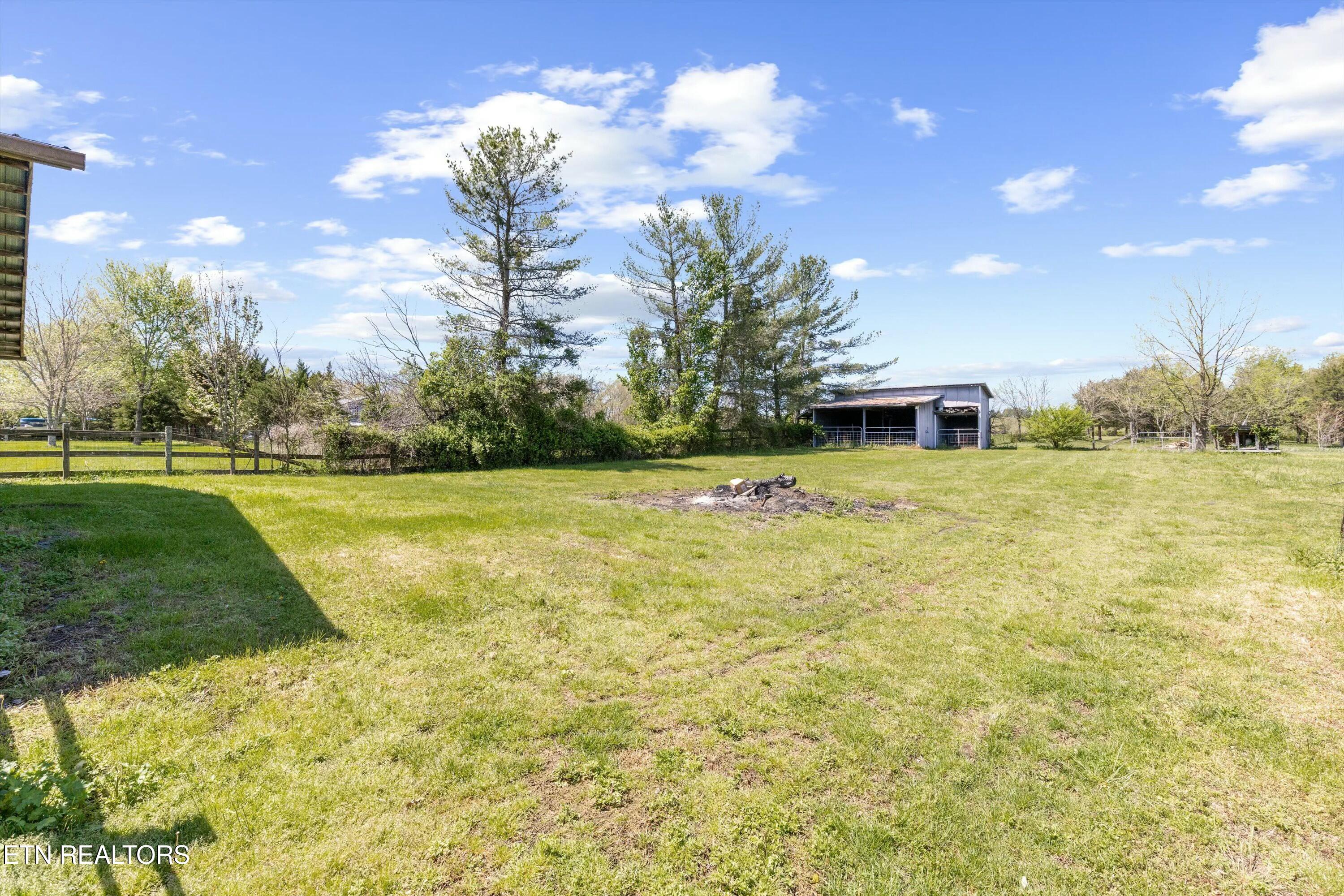 1418 Jeffries Hollow Rd