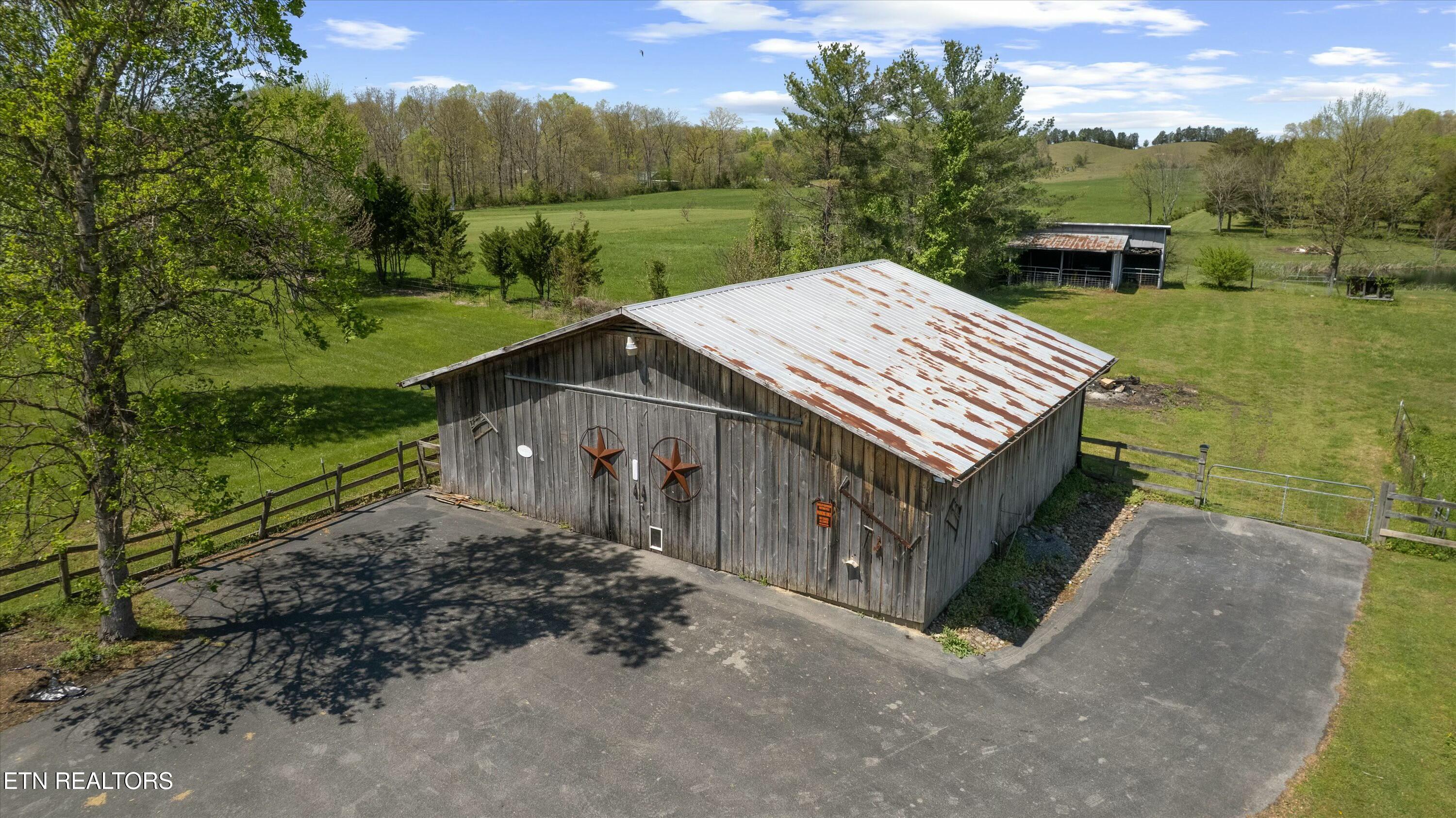 1418 Jeffries Hollow Rd
