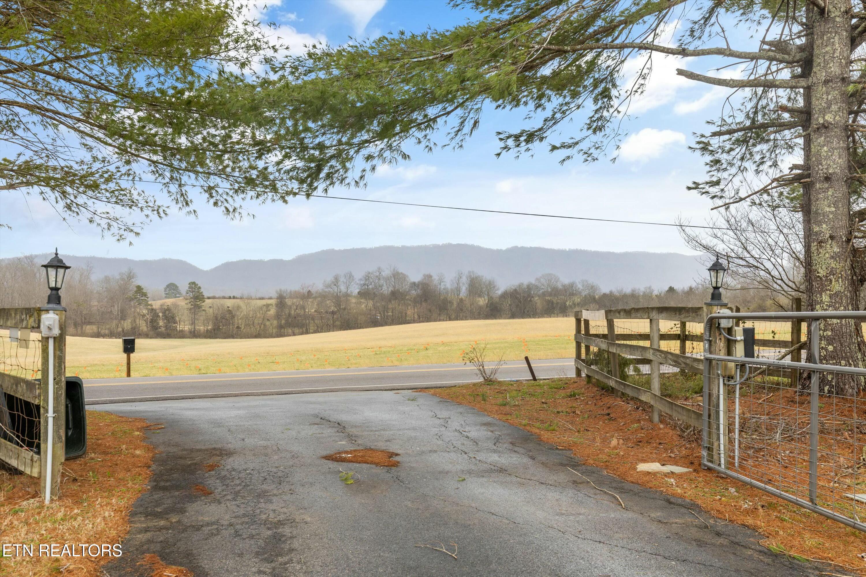 1418 Jeffries Hollow Rd