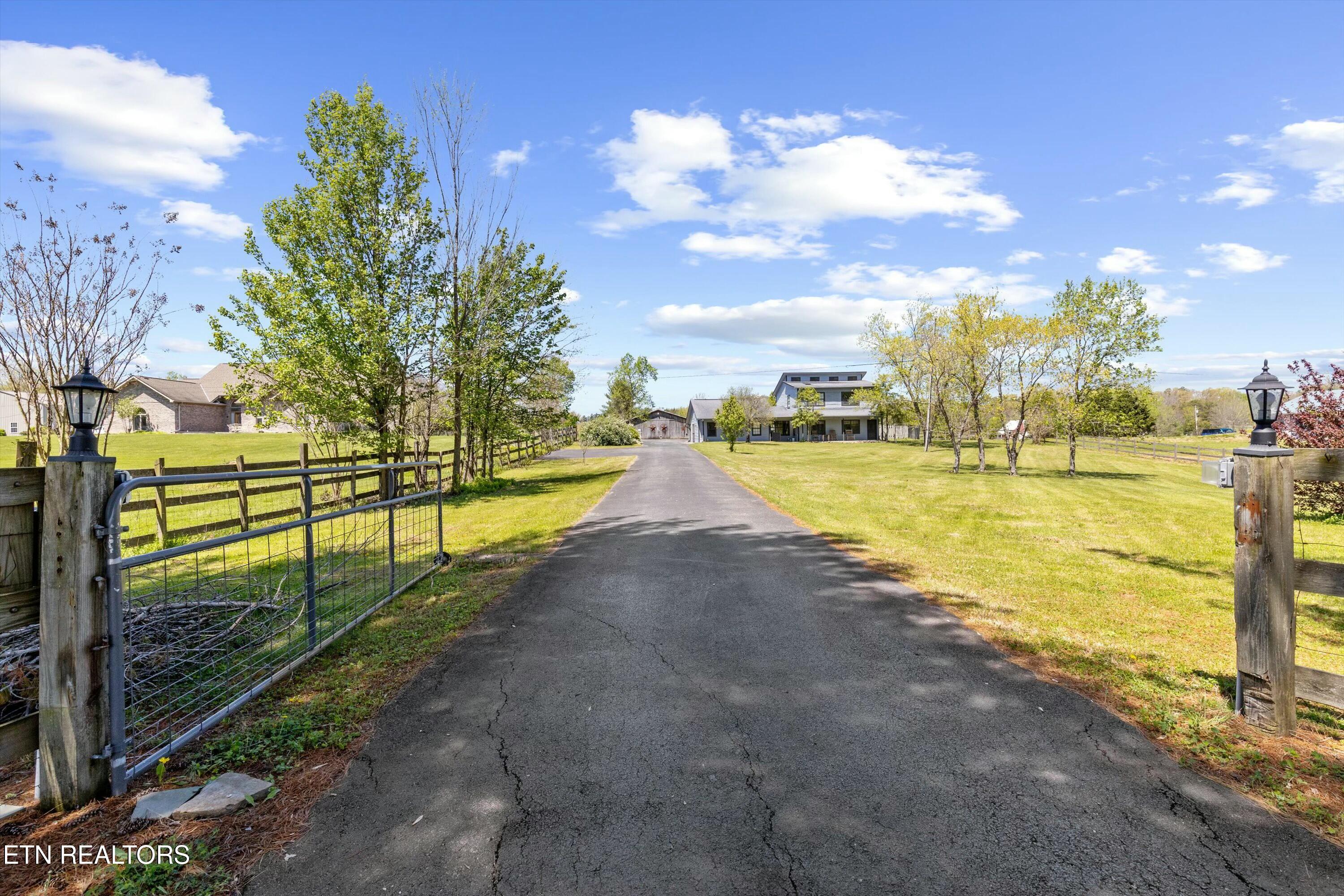 1418 Jeffries Hollow Rd