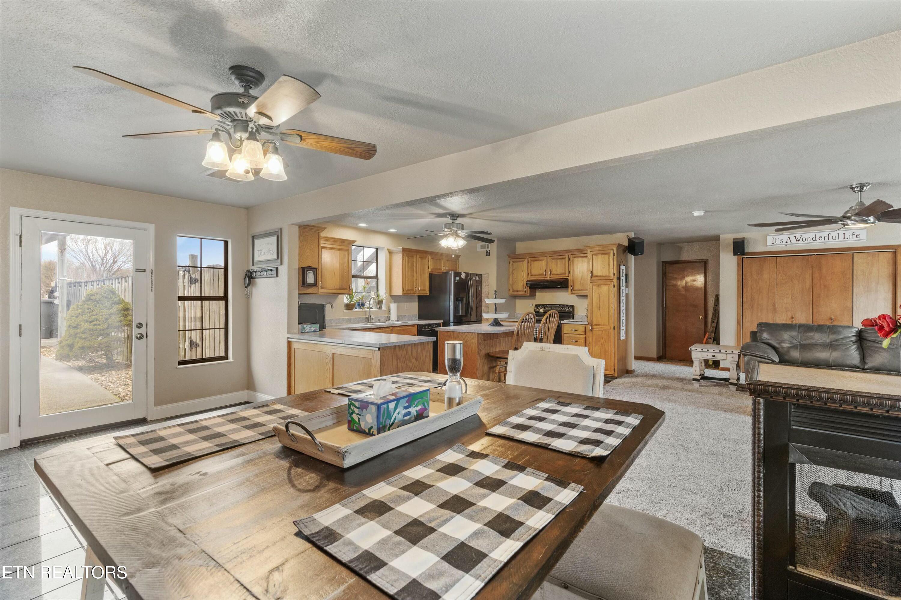 1418 Jeffries Hollow Rd