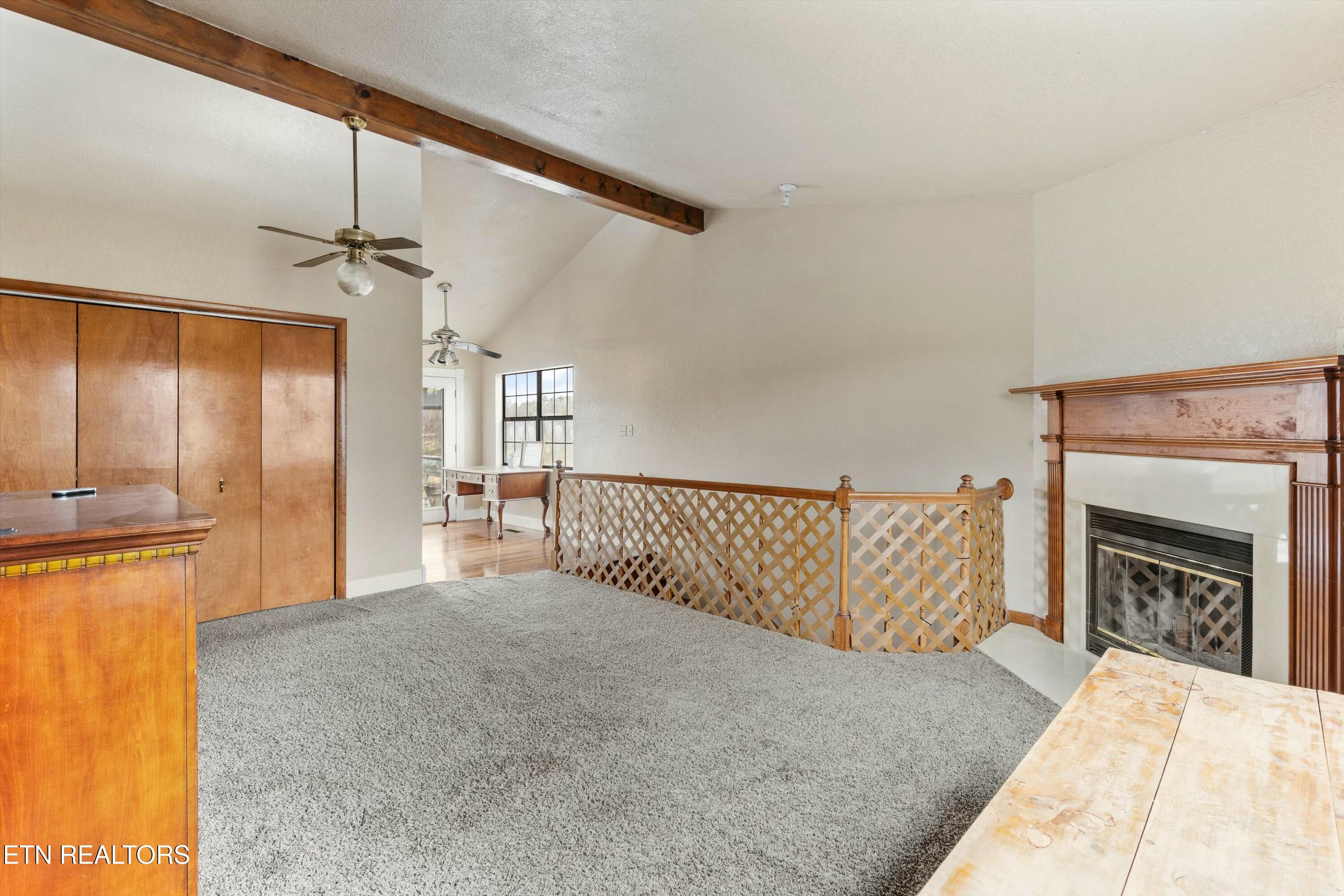 1418 Jeffries Hollow Rd