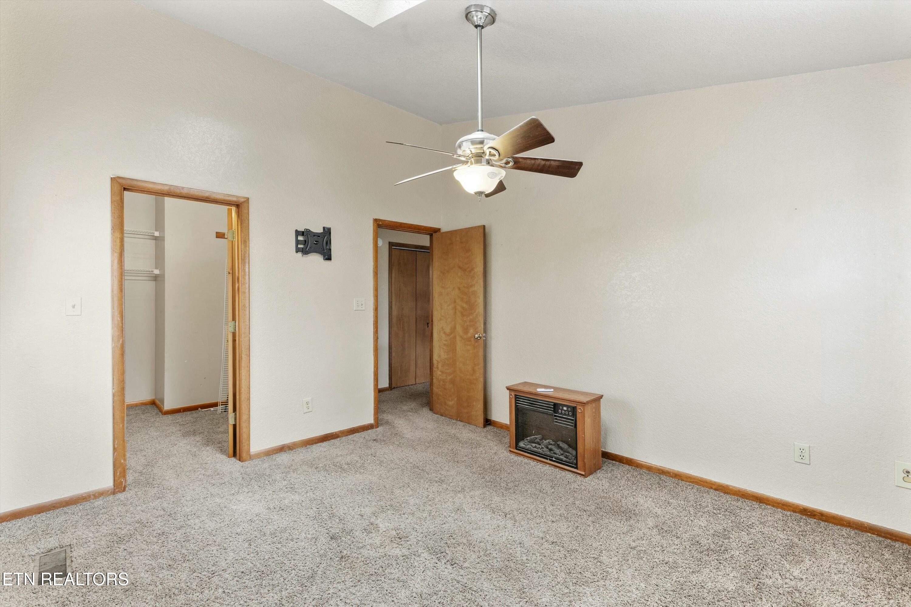 1418 Jeffries Hollow Rd