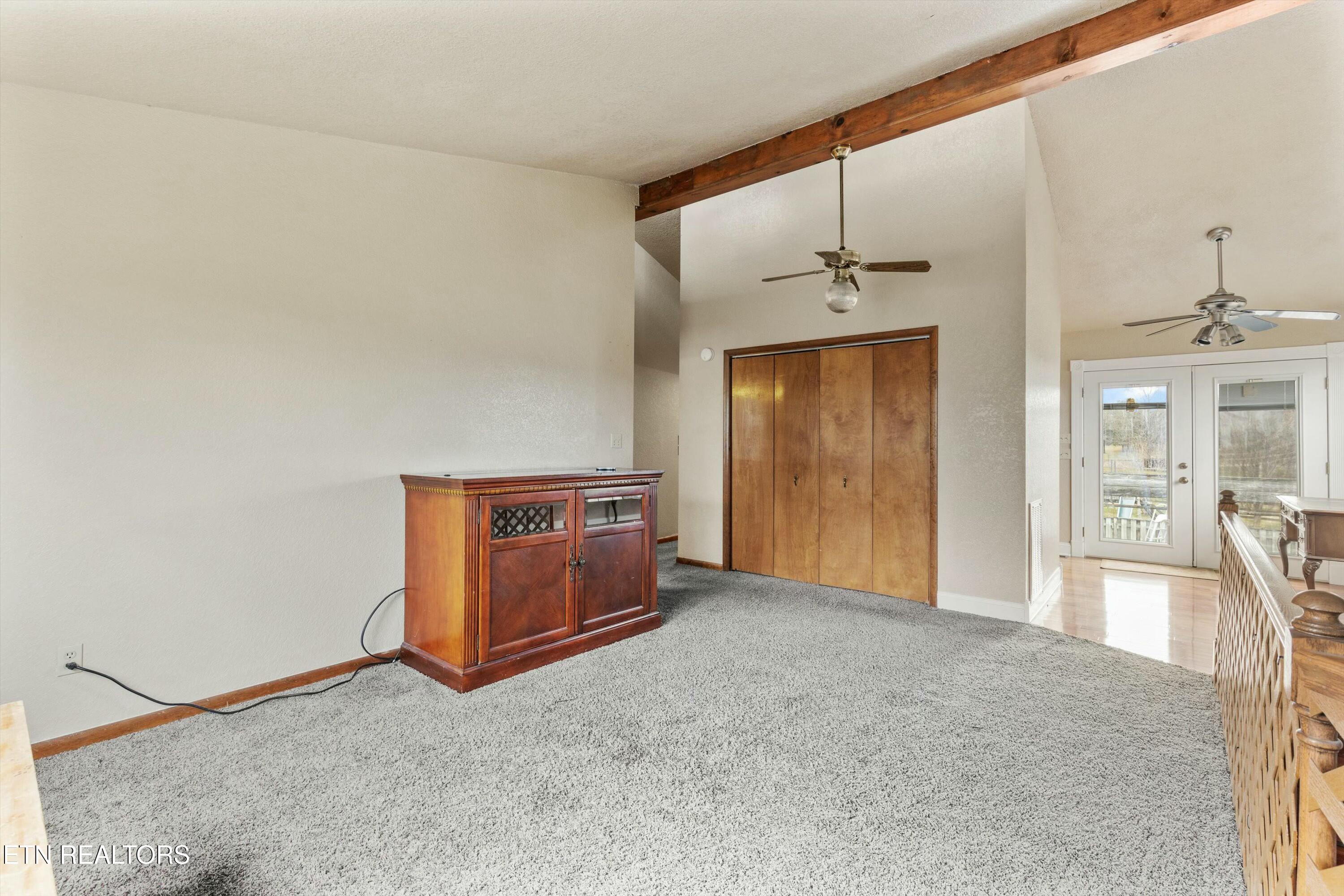 1418 Jeffries Hollow Rd