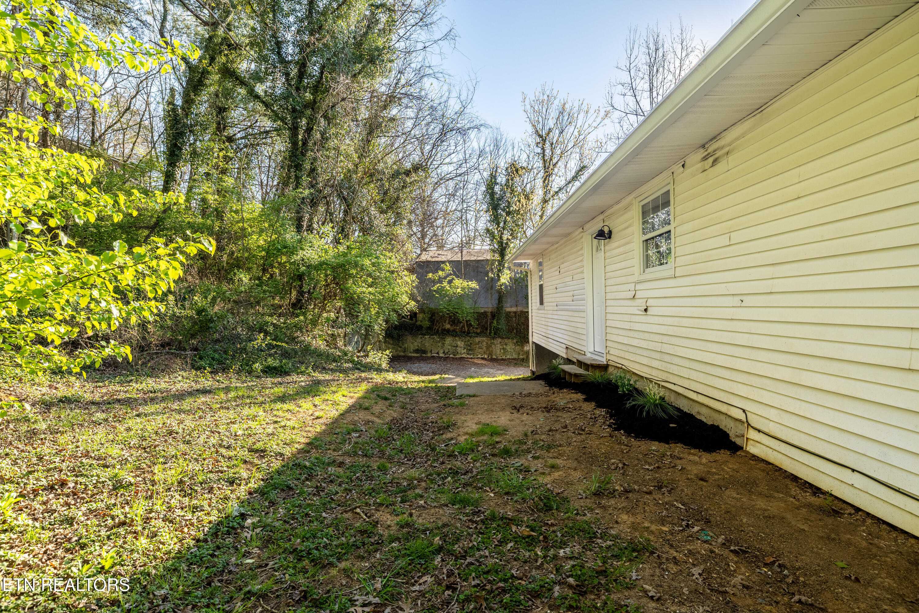 621 Wallace Harris Ave
