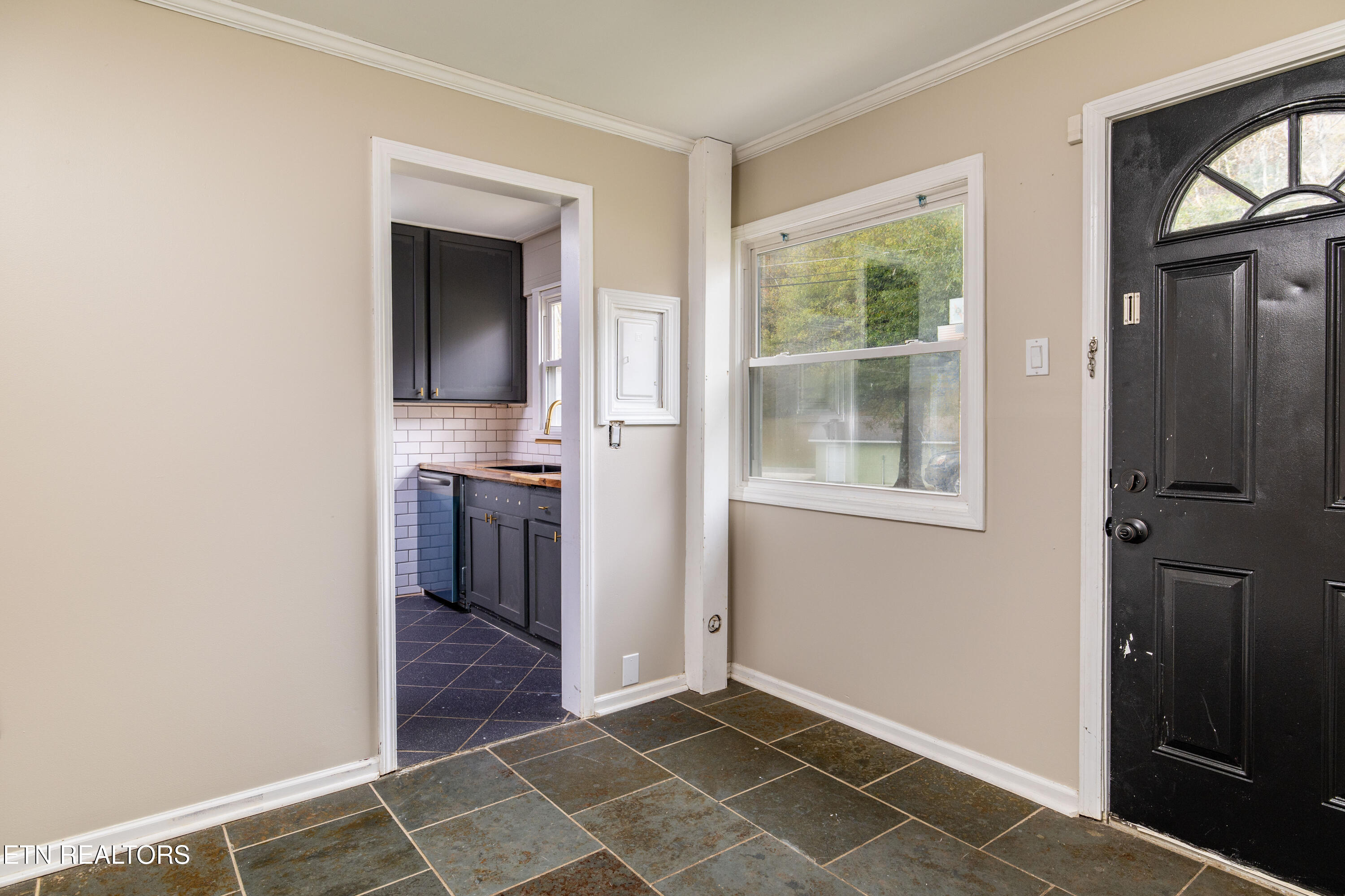 105 Cedar Lane