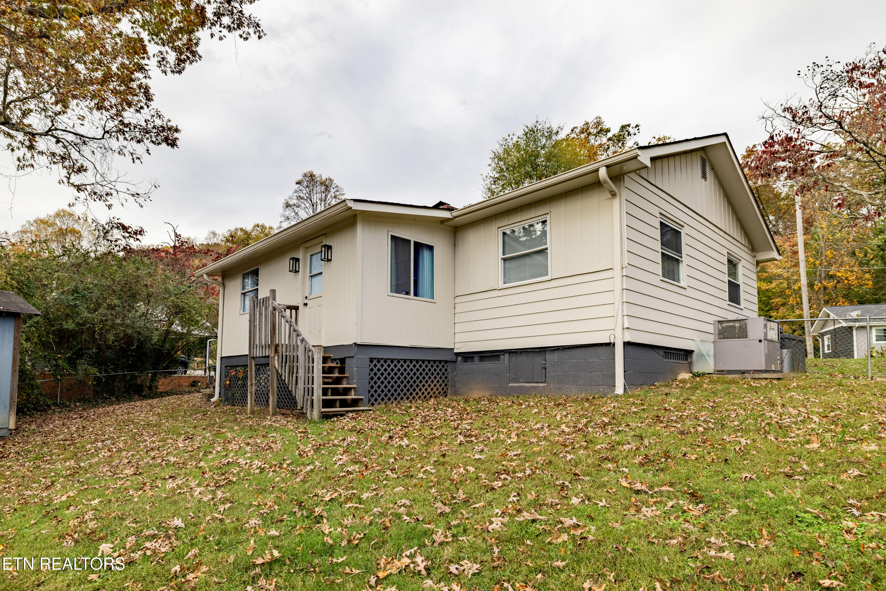 105 Cedar Lane