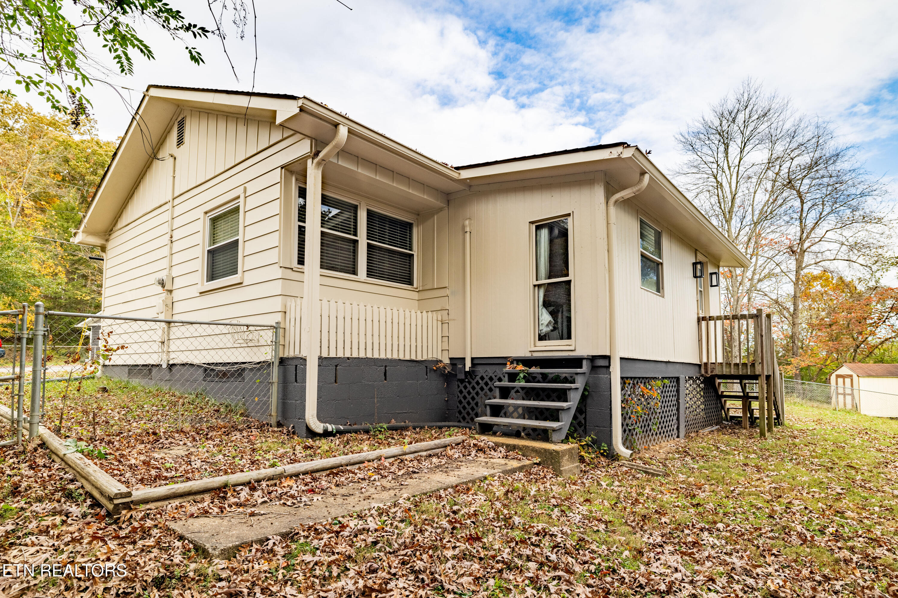 105 Cedar Lane