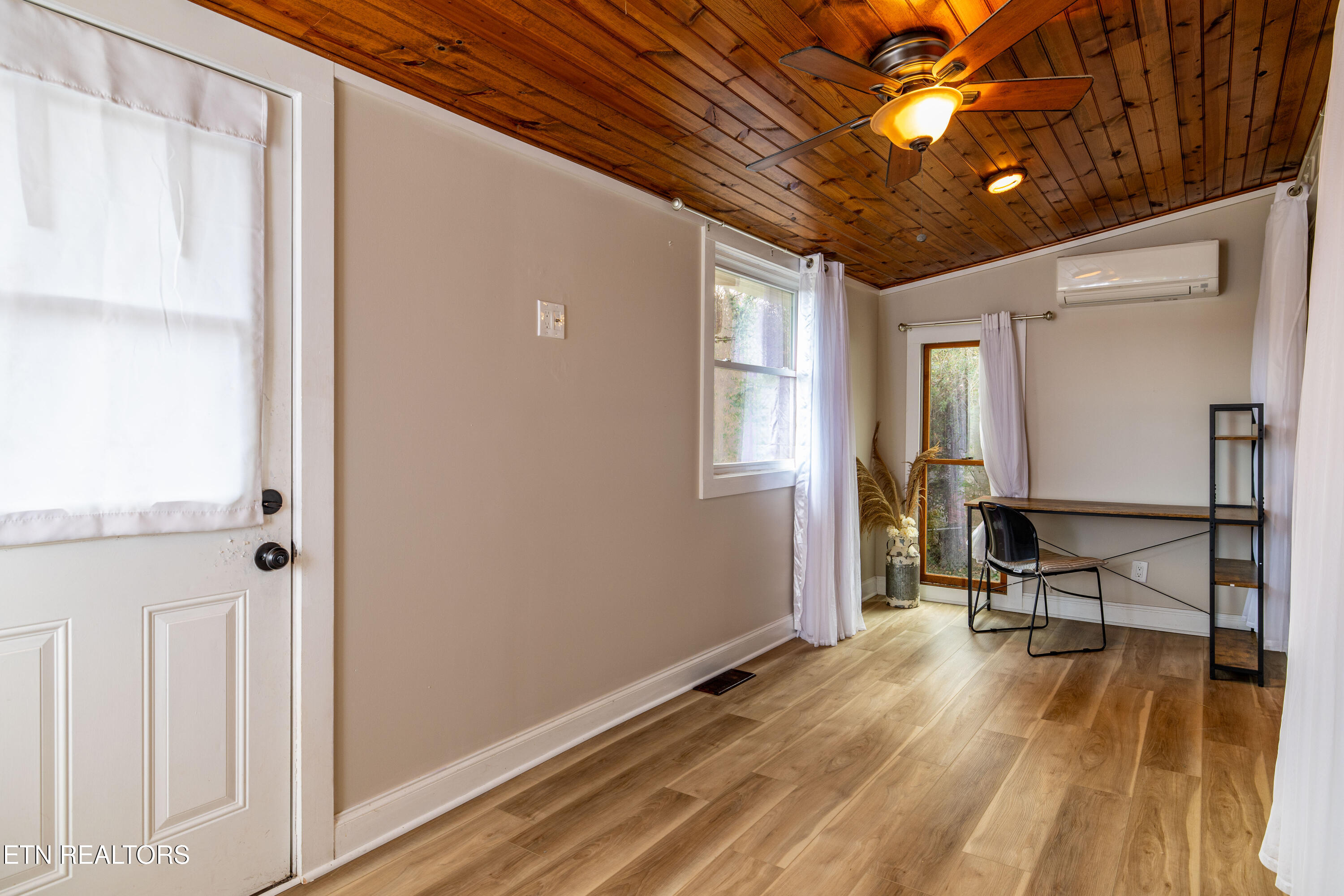 105 Cedar Lane