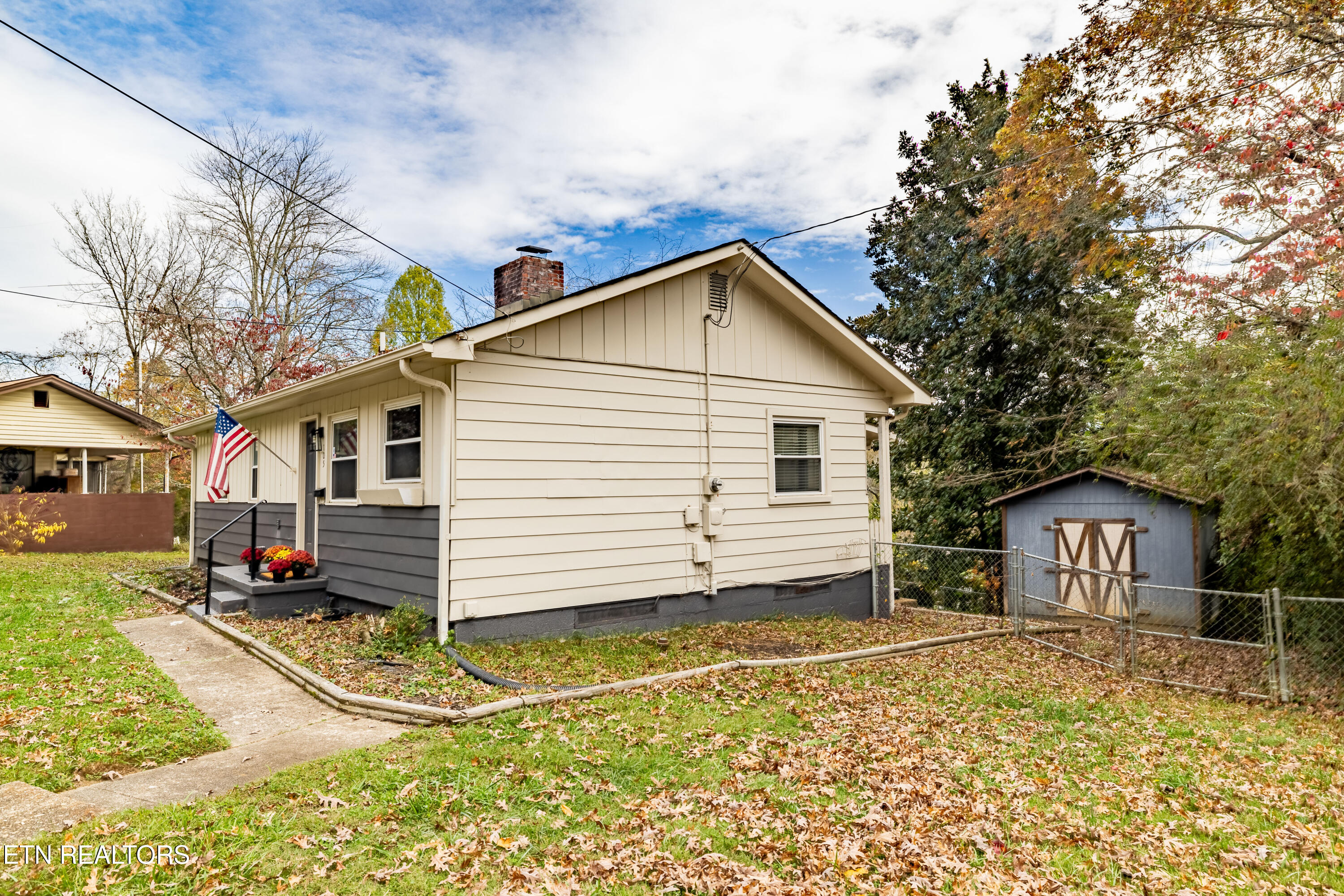 105 Cedar Lane