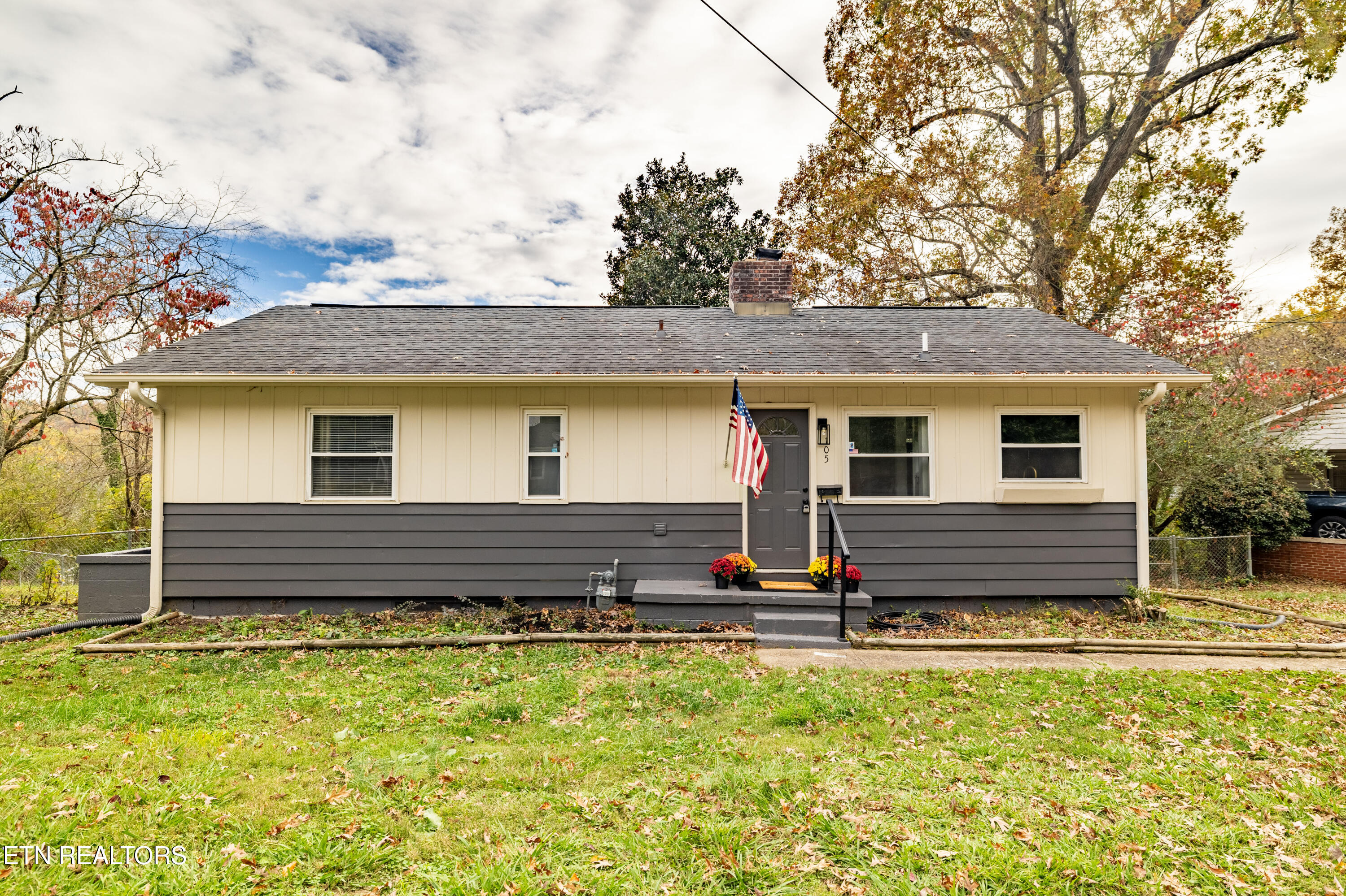 105 Cedar Lane