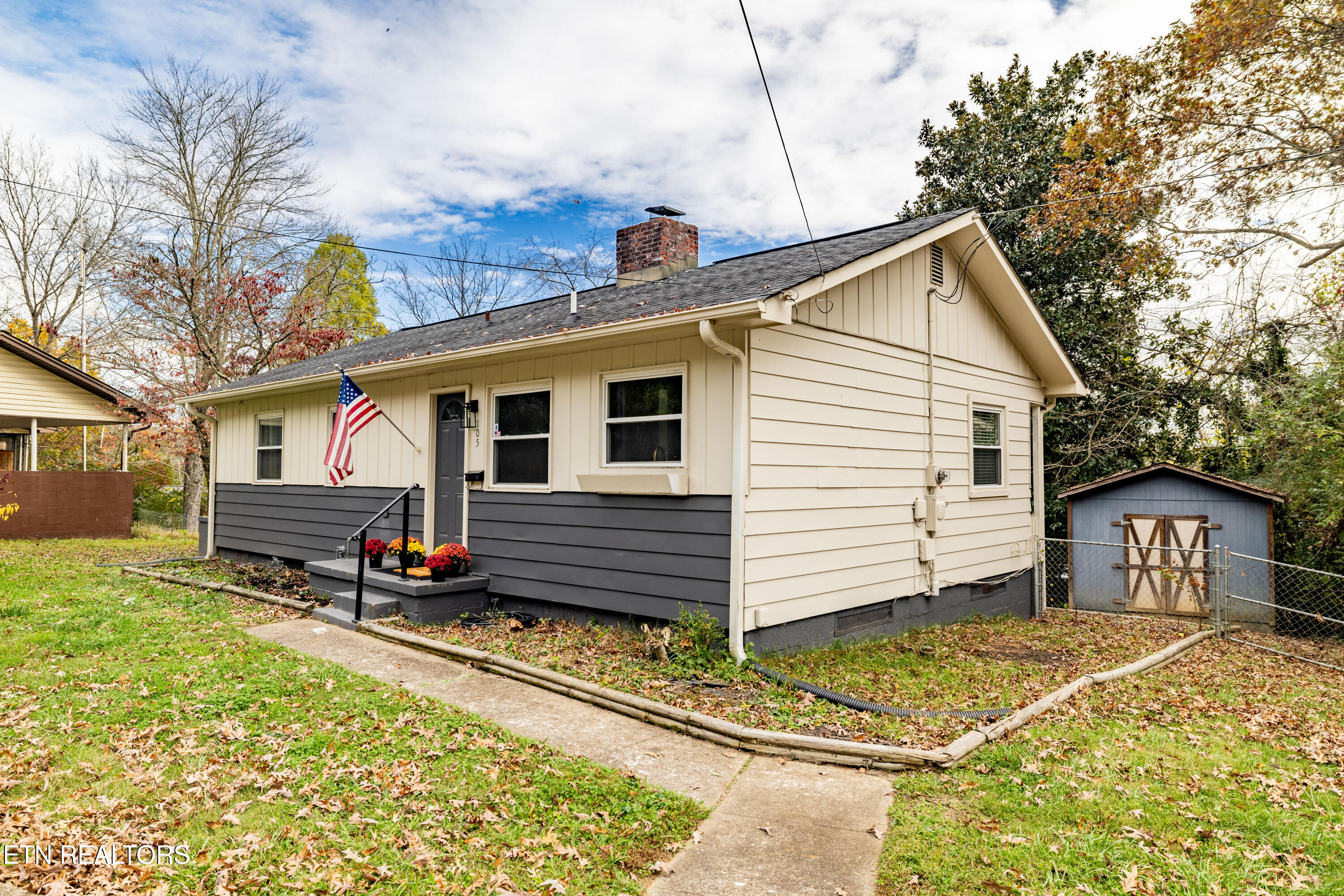 105 Cedar Lane