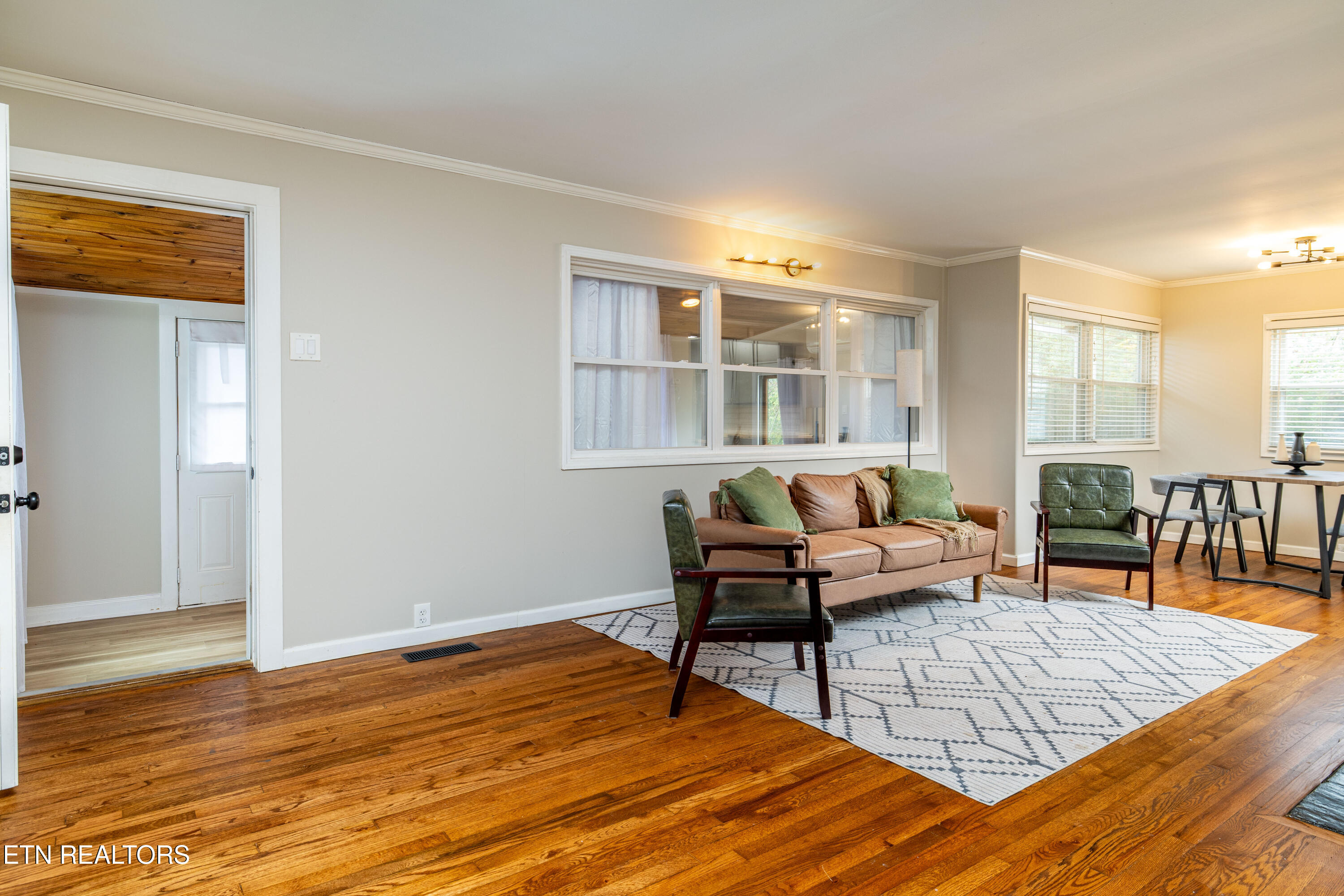 105 Cedar Lane
