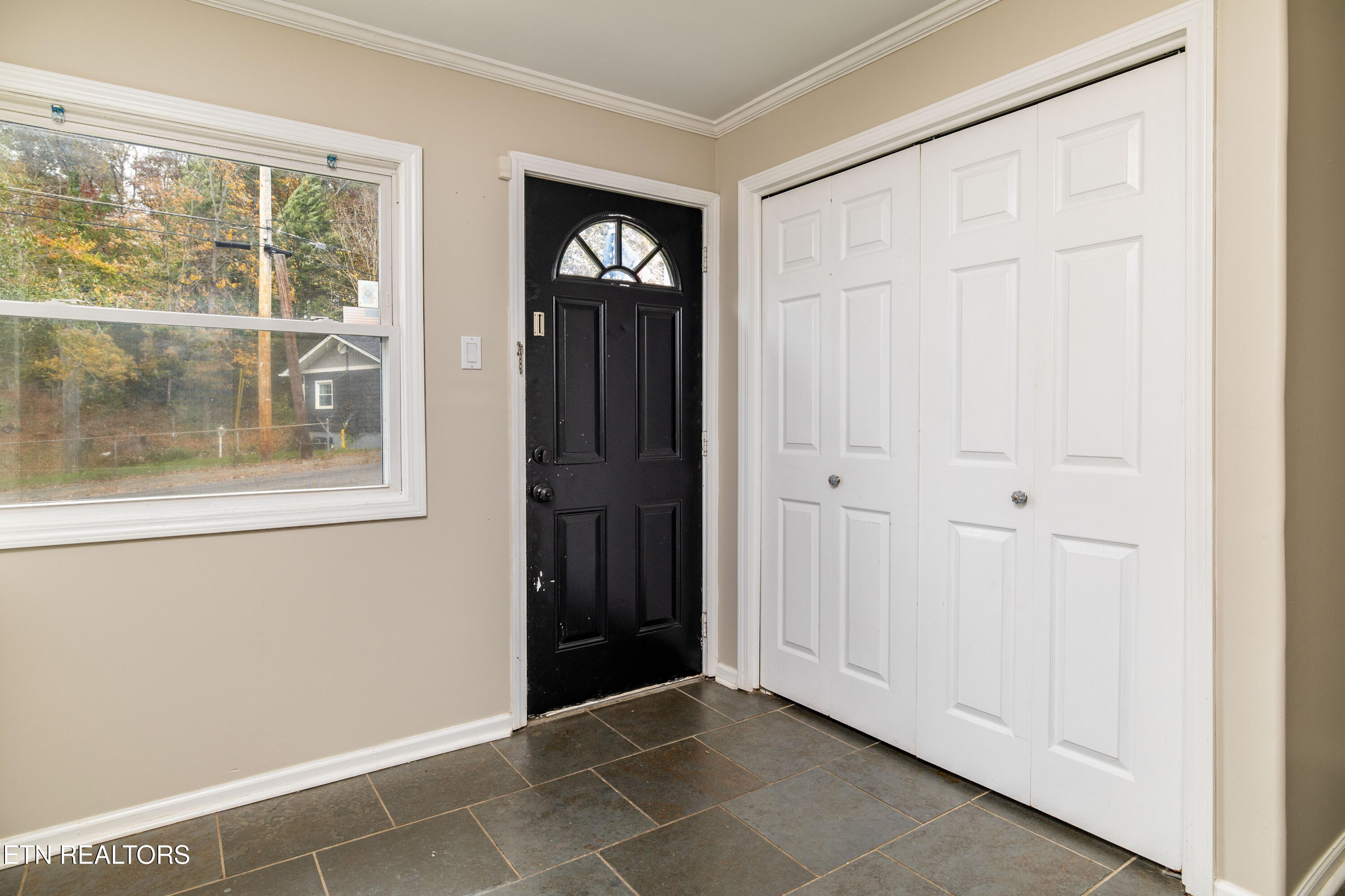 105 Cedar Lane