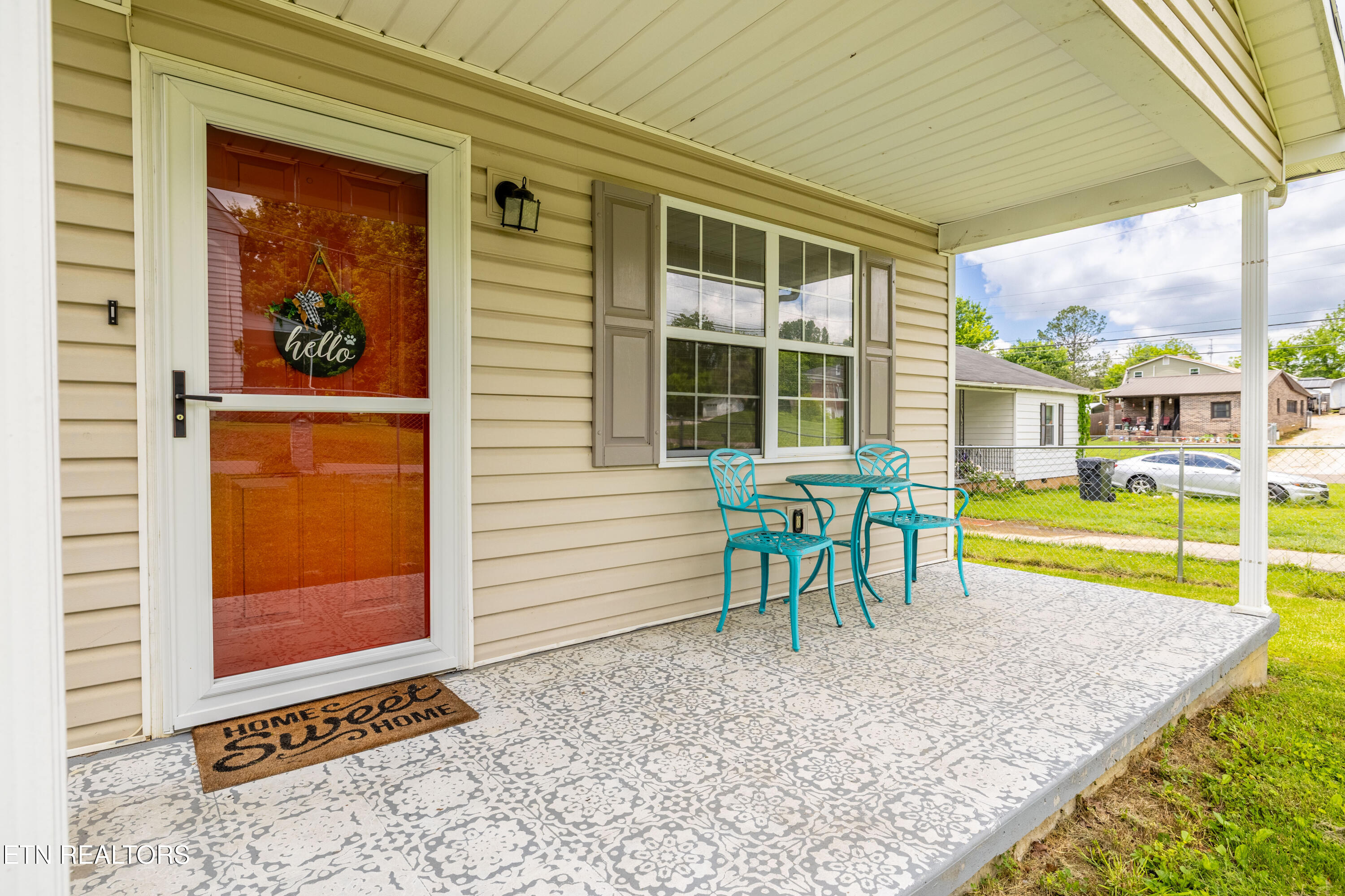 4737 Carver Rd