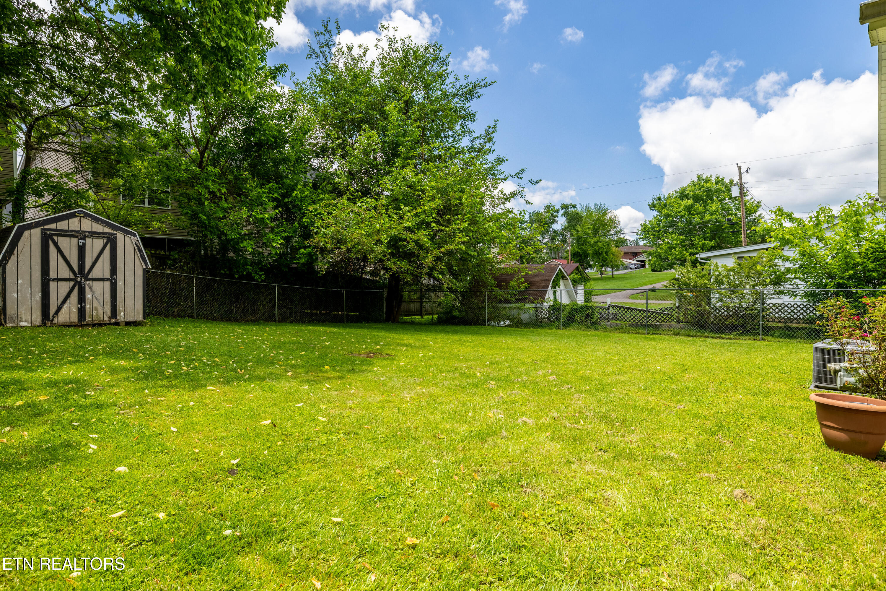 4737 Carver Rd