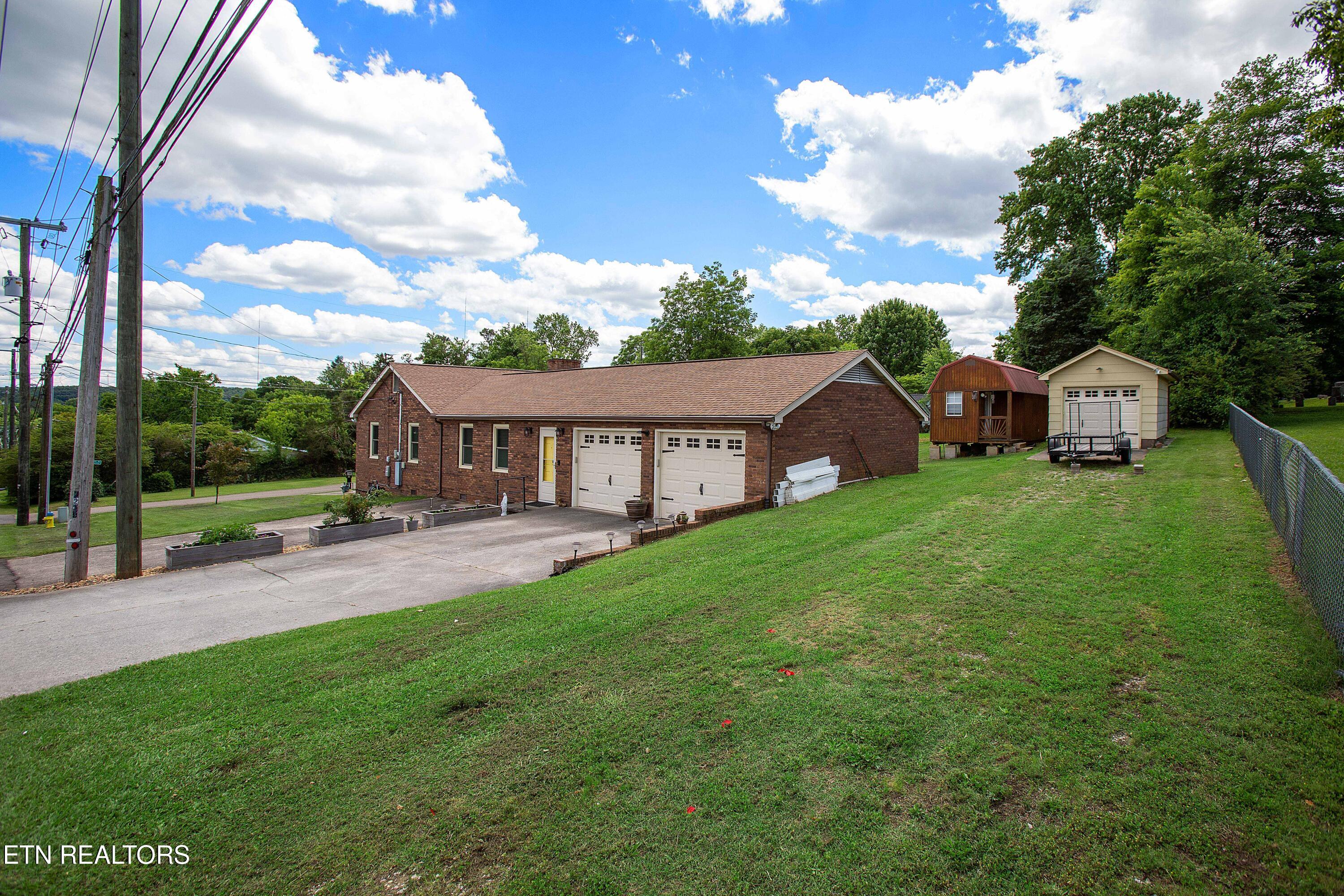 2231 Holbrook Drive