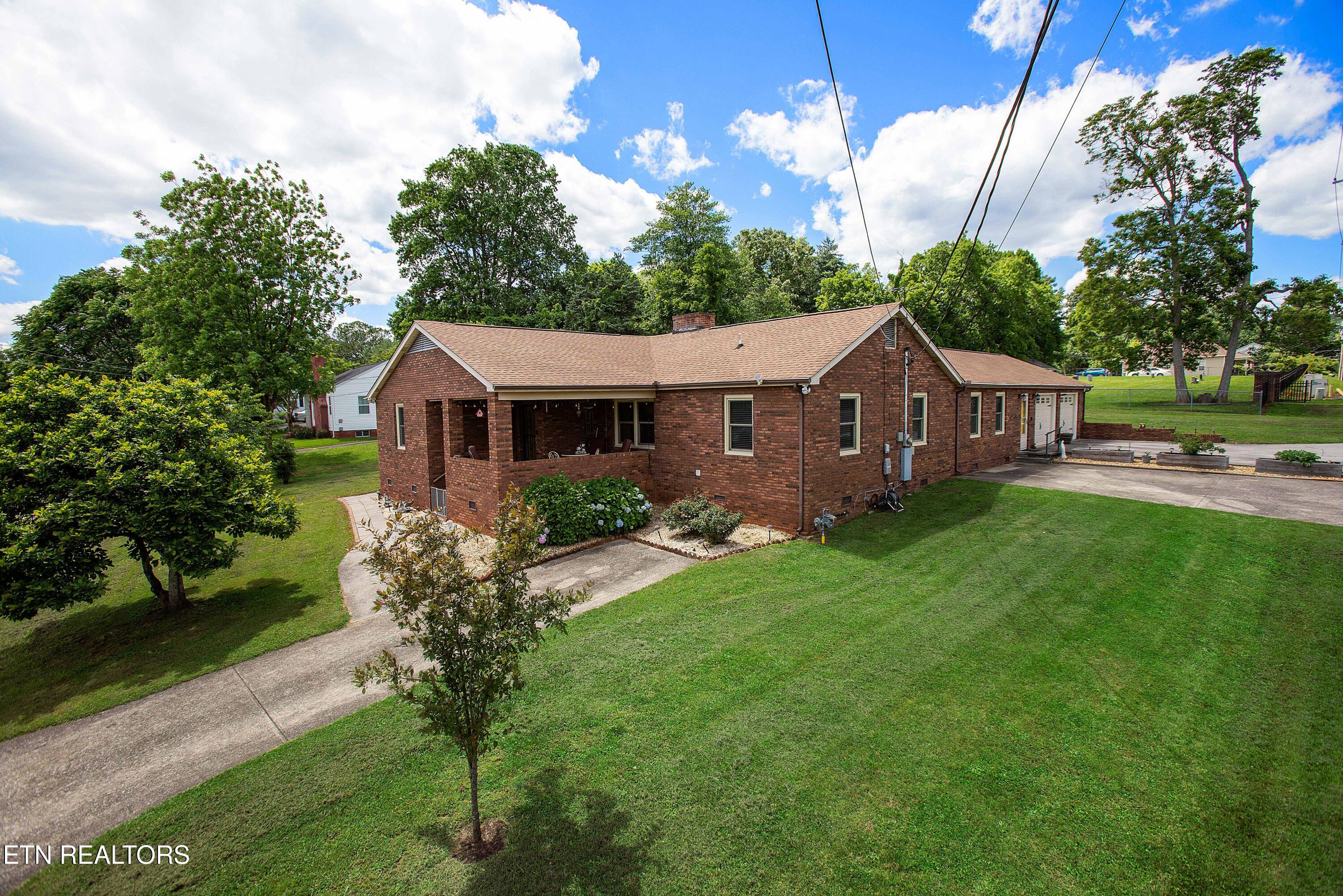 2231 Holbrook Drive
